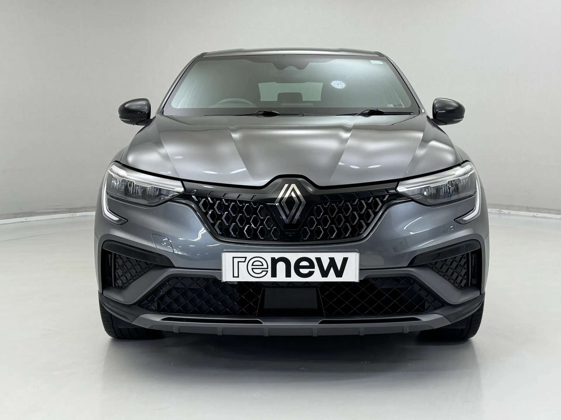 A 2024 RENAULT ARKANA 1.6 E-Tech FHEV 145 Esprit Alpine 5dr Auto A 2024 RENAULT ARKANA 1.6 E-Tech FHEV 145 Esprit Alpine 5dr Auto