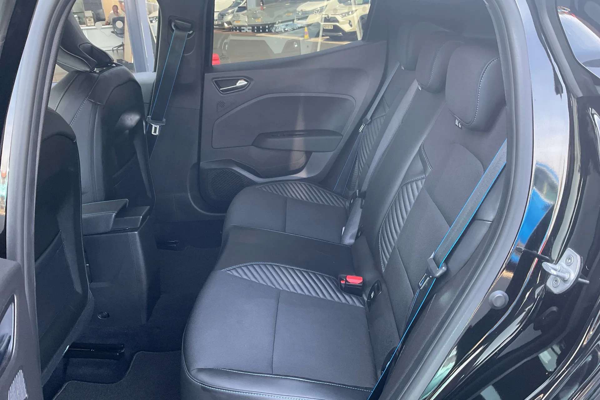 2025 RENAULT CLIO 2025 RENAULT CLIO