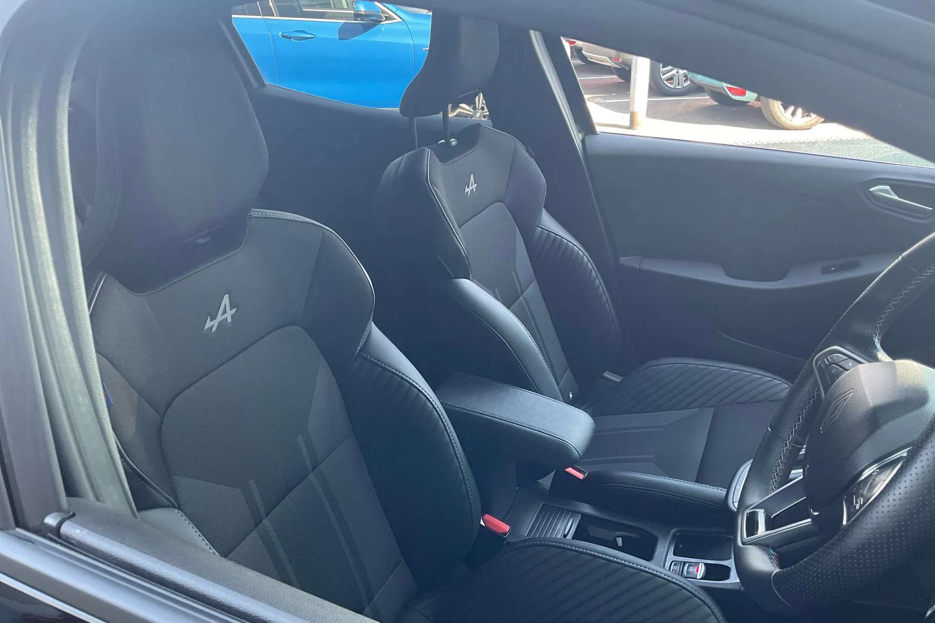 2025 RENAULT CLIO 2025 RENAULT CLIO