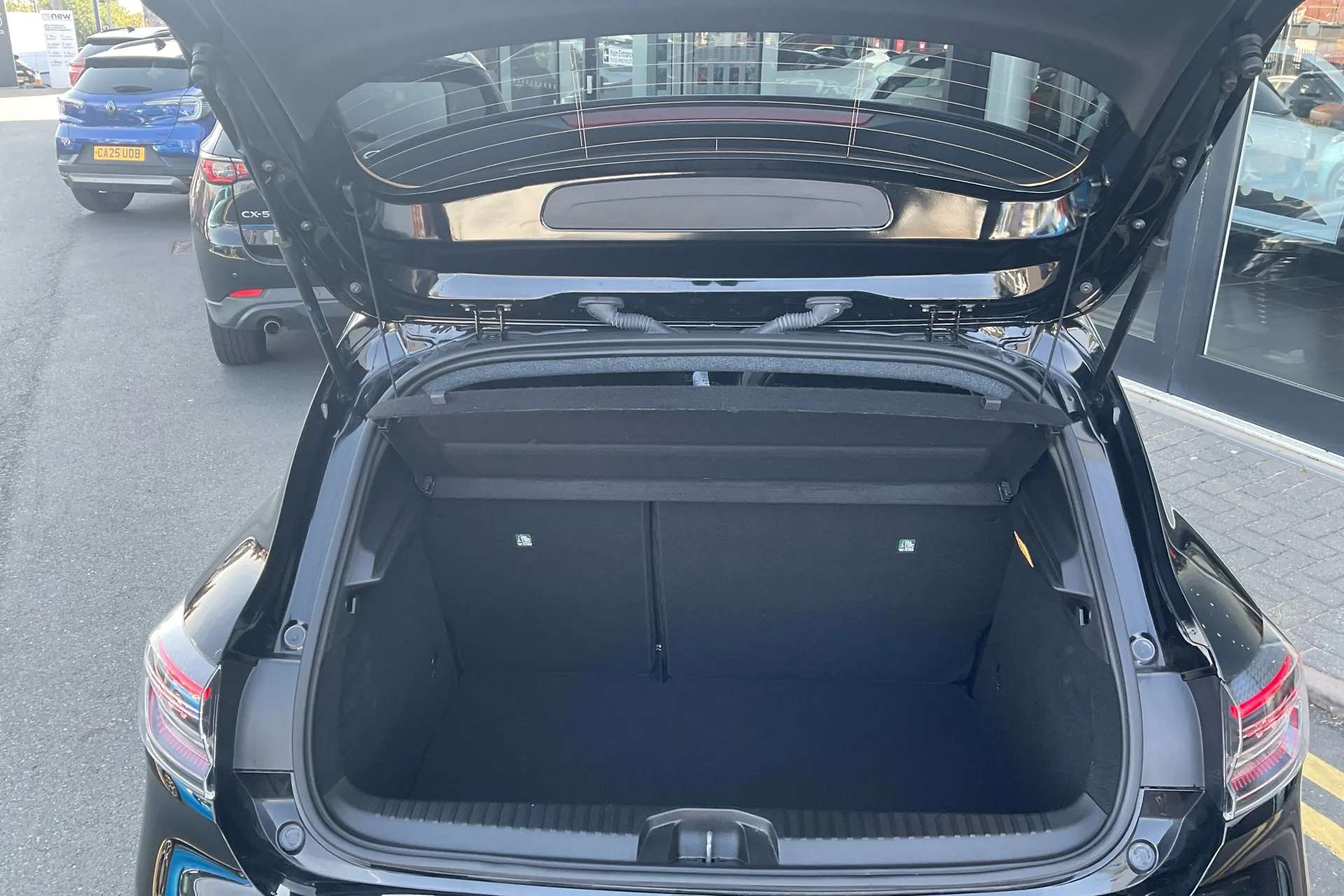 2025 RENAULT CLIO 2025 RENAULT CLIO