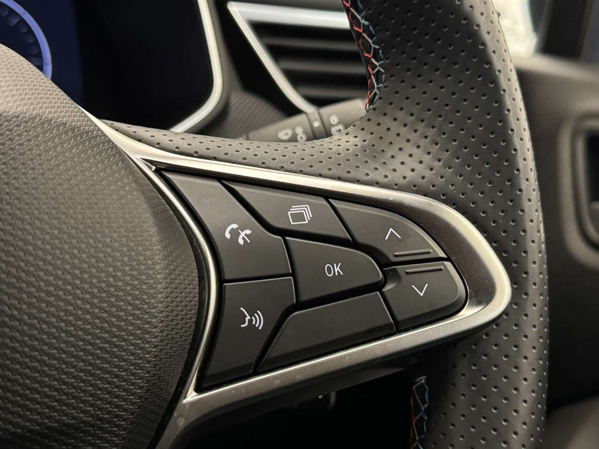 2024 RENAULT CLIO 2024 RENAULT CLIO