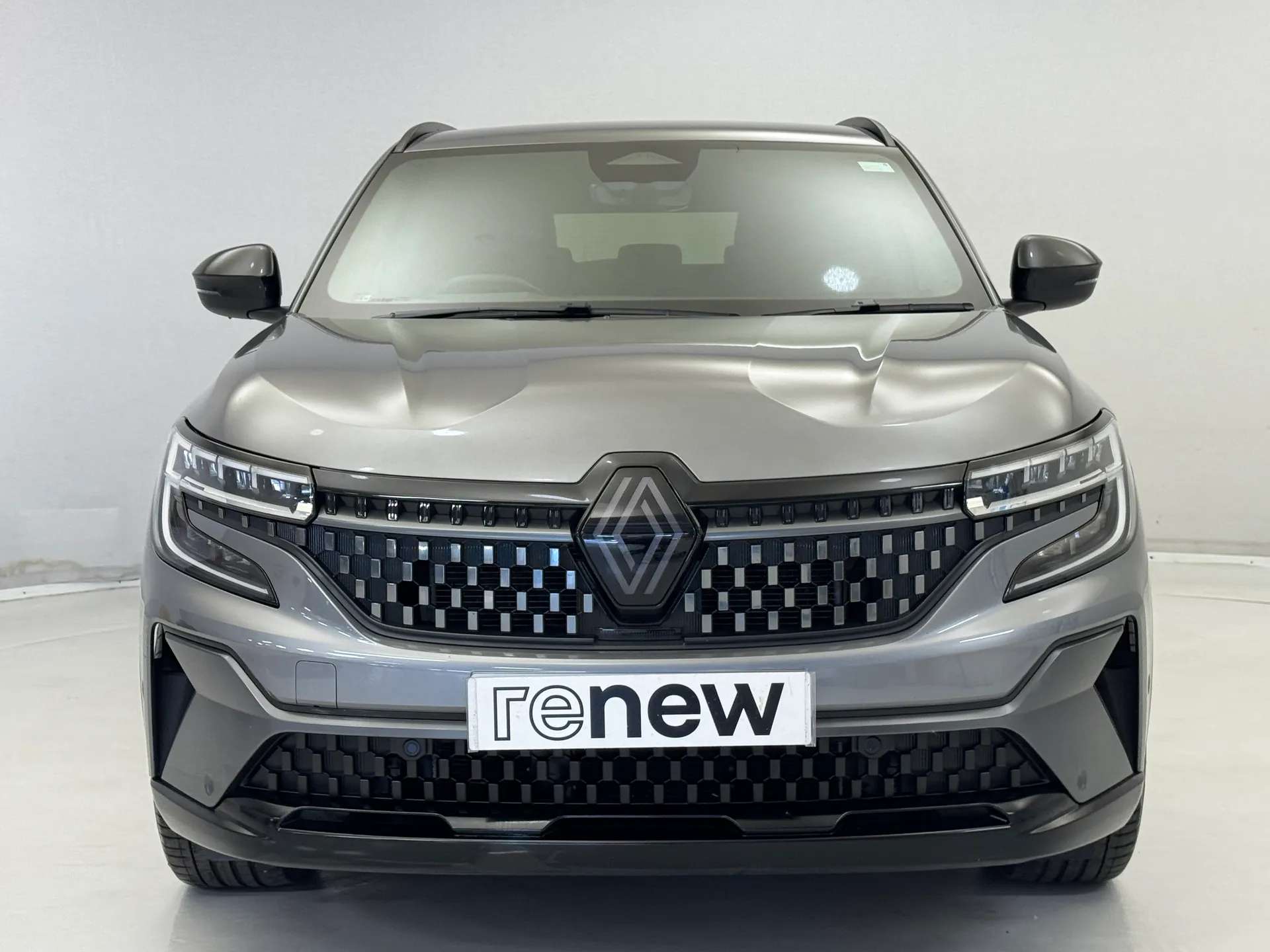 A 2023 RENAULT AUSTRAL E-Tech FHEV Techno Esprit Alpine 5dr Auto A 2023 RENAULT AUSTRAL E-Tech FHEV Techno Esprit Alpine 5dr Auto