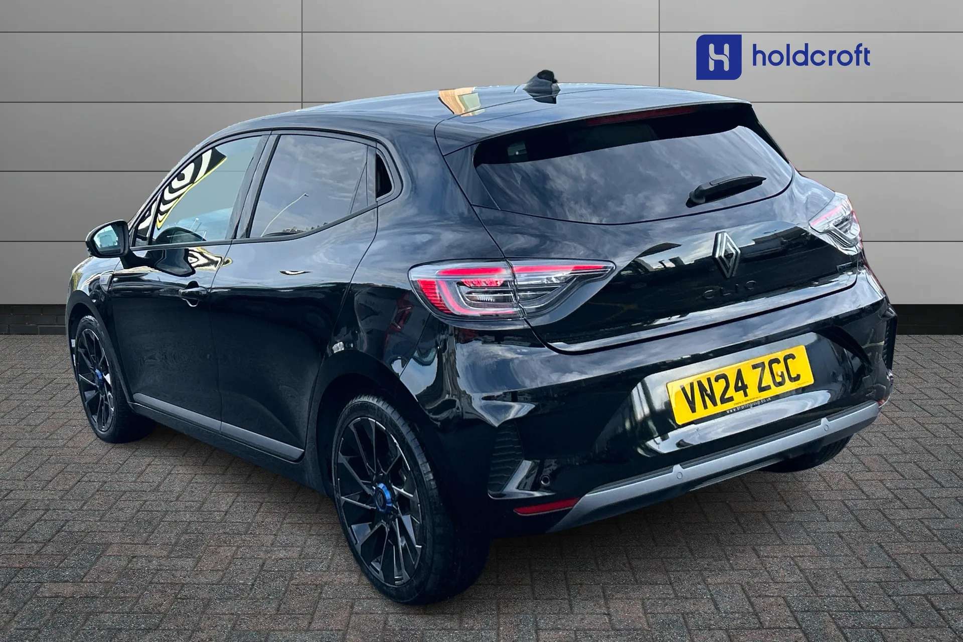 A 2024 RENAULT CLIO 1.6 E-TECH full hybrid 145 Esprit Alpine 5dr Auto A 2024 RENAULT CLIO 1.6 E-TECH full hybrid 145 Esprit Alpine 5dr Auto