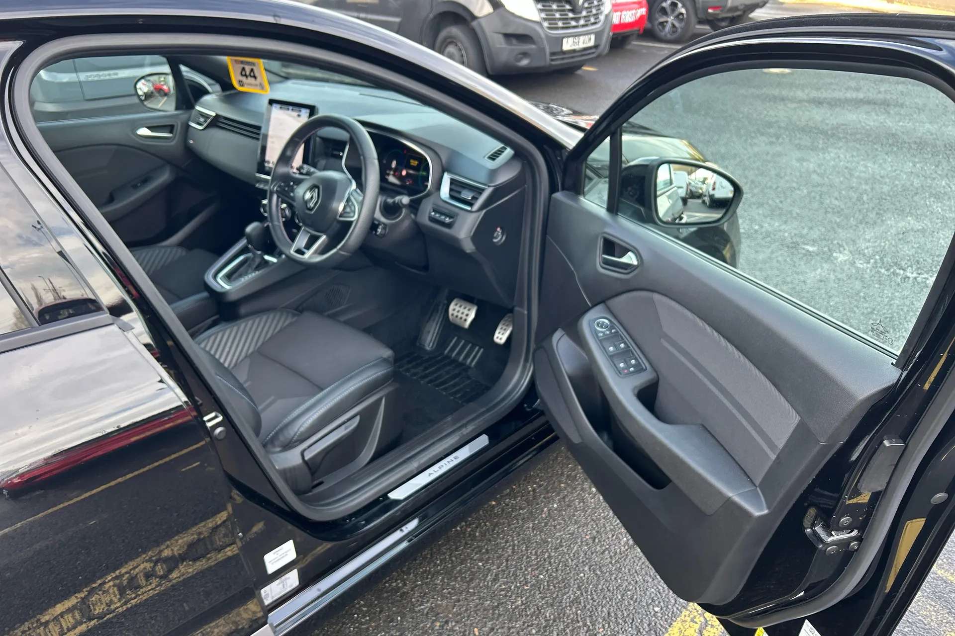 2024 RENAULT CLIO 2024 RENAULT CLIO