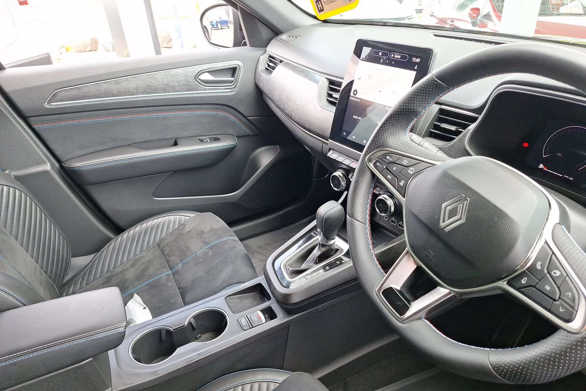 2024 RENAULT ARKANA 2024 RENAULT ARKANA