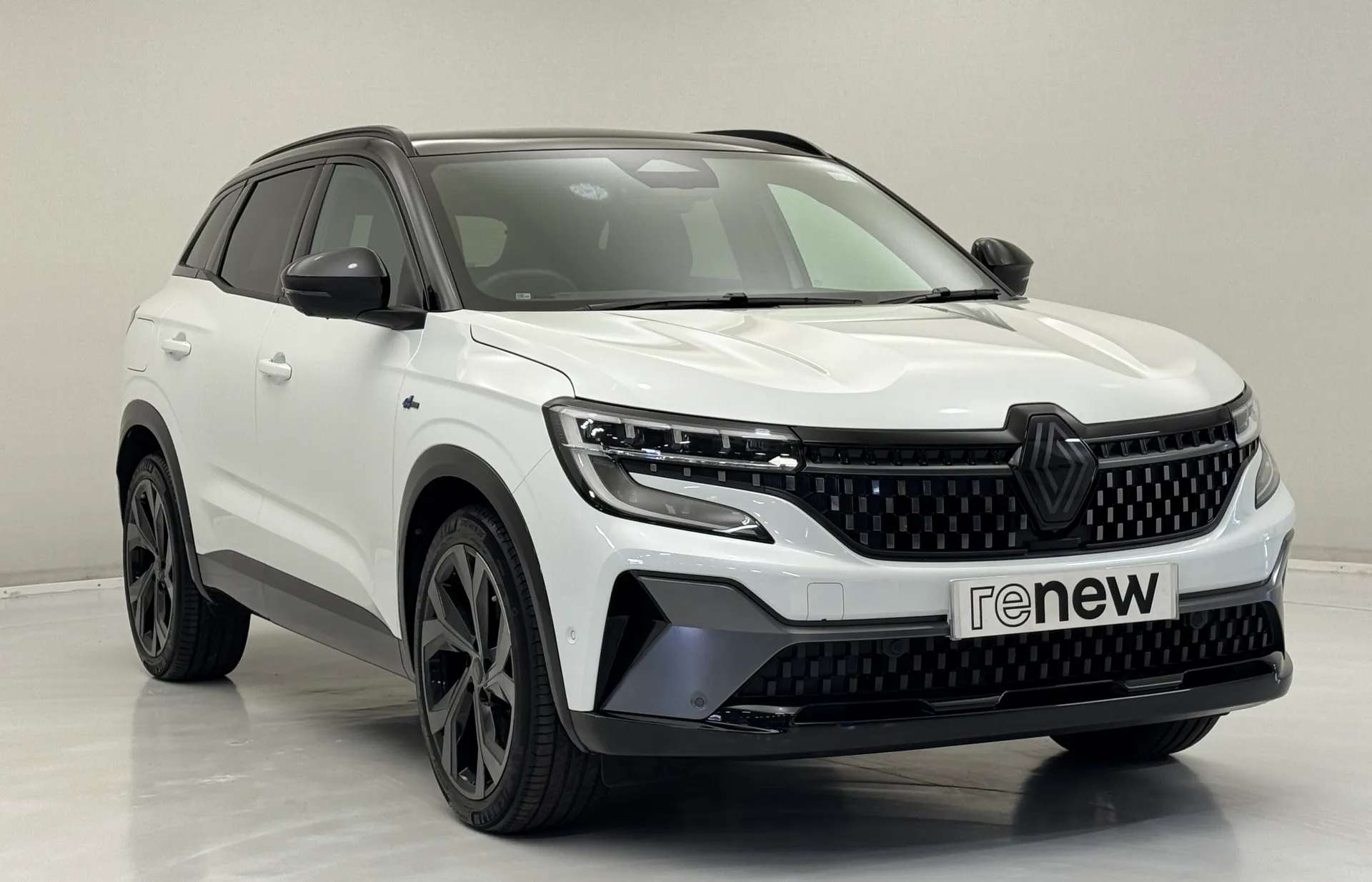 A 2023 RENAULT AUSTRAL E-Tech FHEV Techno Esprit Alpine 5dr Auto A 2023 RENAULT AUSTRAL E-Tech FHEV Techno Esprit Alpine 5dr Auto