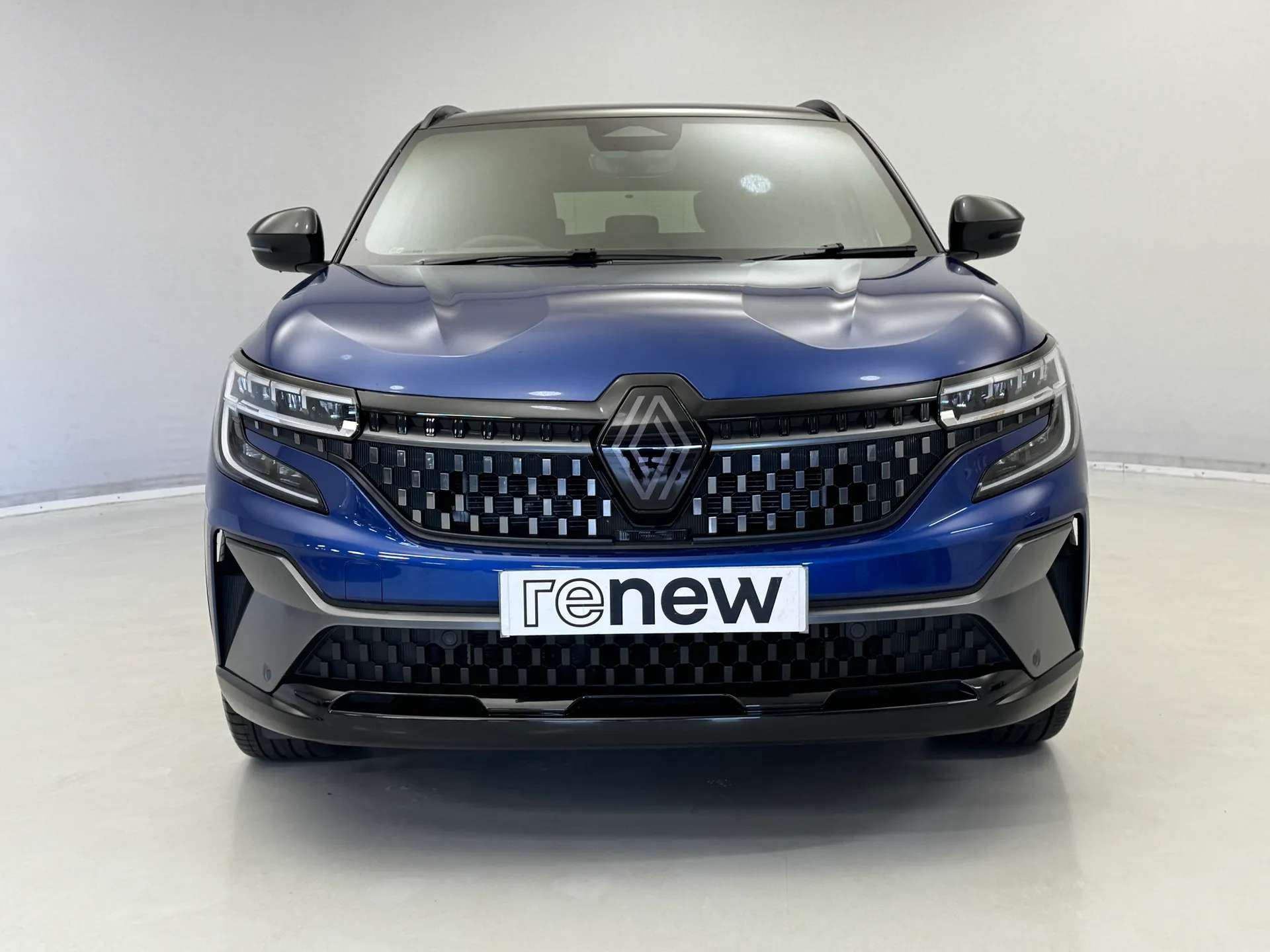 A 2024 RENAULT AUSTRAL E-Tech FHEV Techno Esprit Alpine 5dr Auto A 2024 RENAULT AUSTRAL E-Tech FHEV Techno Esprit Alpine 5dr Auto