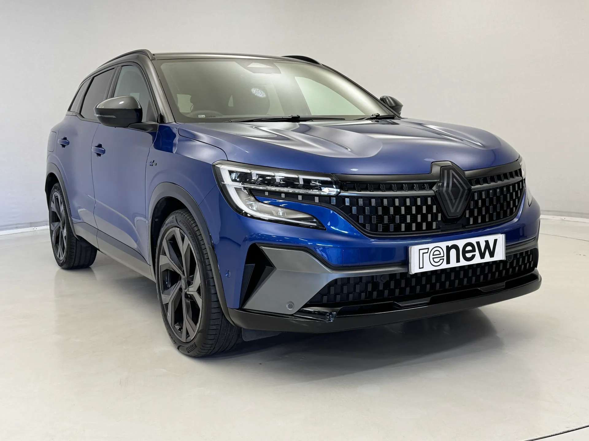 A 2024 RENAULT AUSTRAL E-Tech FHEV Techno Esprit Alpine 5dr Auto A 2024 RENAULT AUSTRAL E-Tech FHEV Techno Esprit Alpine 5dr Auto