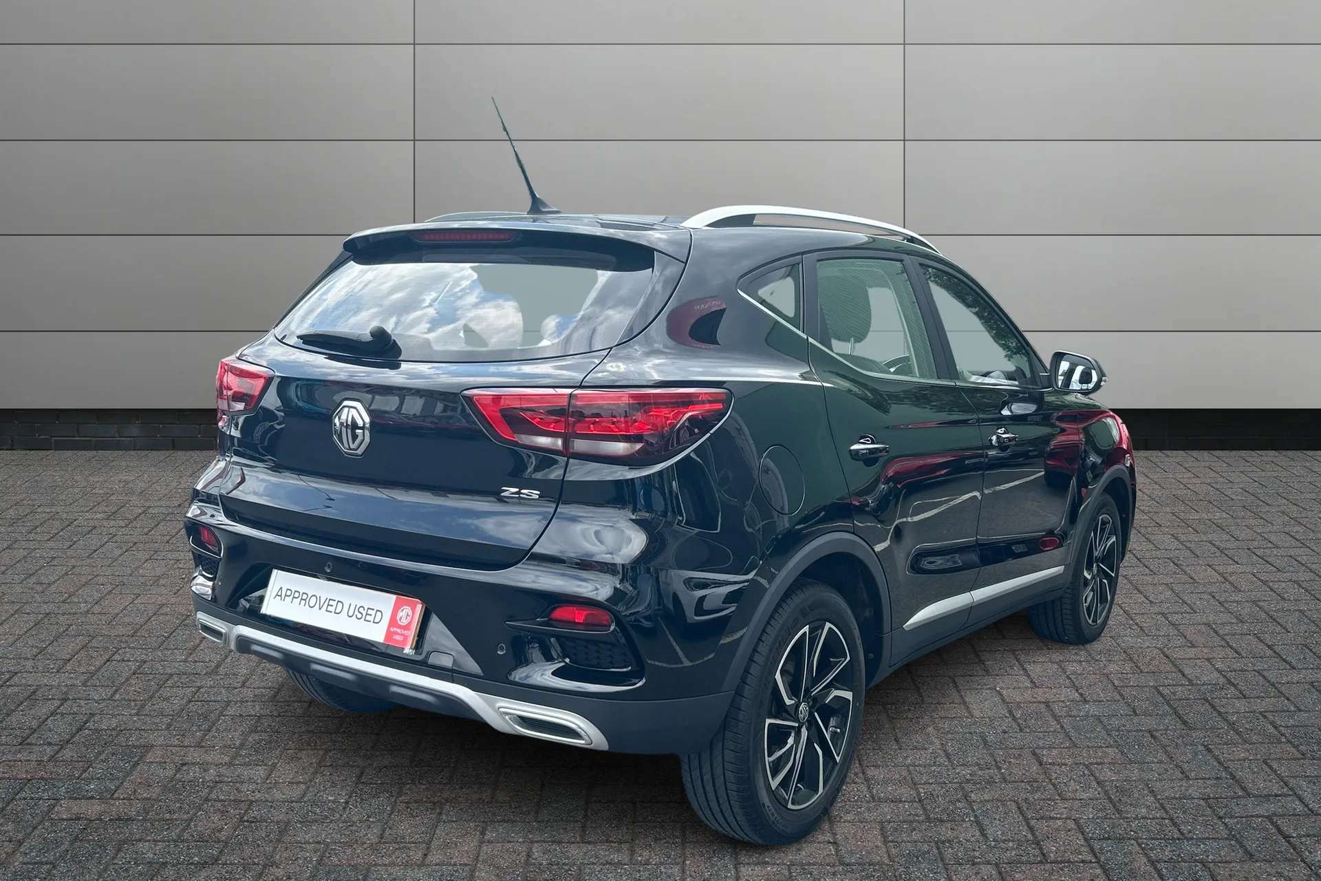 A 2023 MG ZS 1.0T GDi Exclusive 5dr DCT A 2023 MG ZS 1.0T GDi Exclusive 5dr DCT