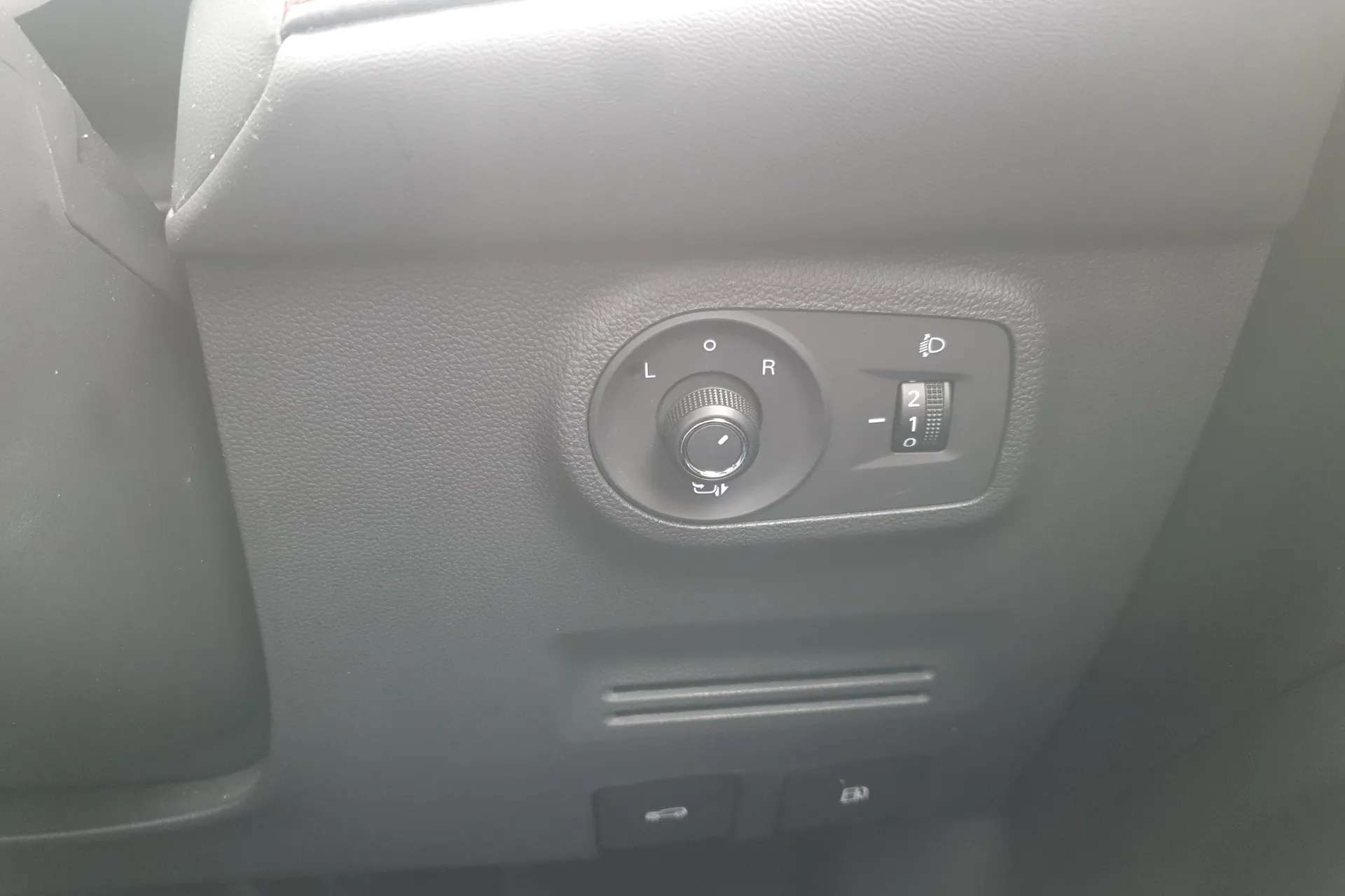 2023 MG ZS 2023 MG ZS