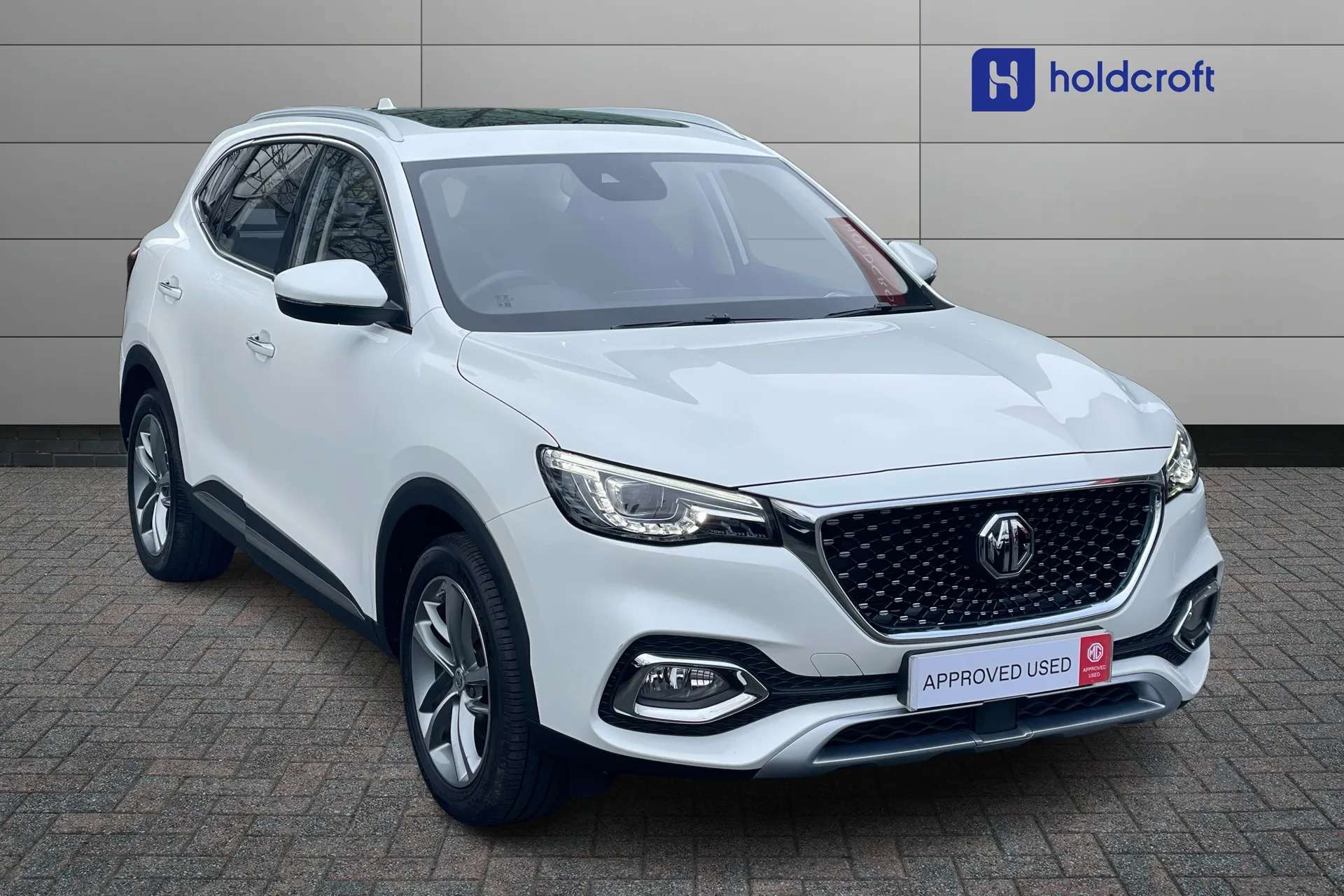 A 2022 MG MOTOR UK HS 1.5 T-GDI Exclusive 5dr DCT A 2022 MG MOTOR UK HS 1.5 T-GDI Exclusive 5dr DCT