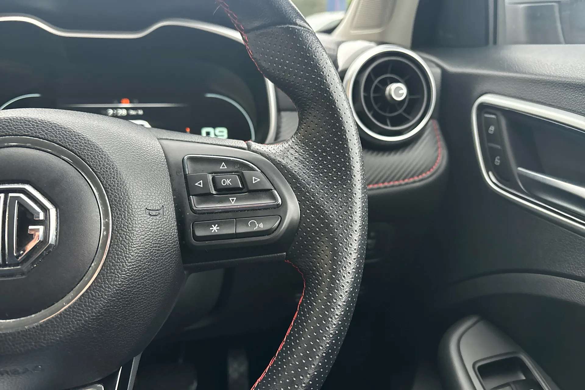 2023 MG MOTOR UK ZS 2023 MG MOTOR UK ZS