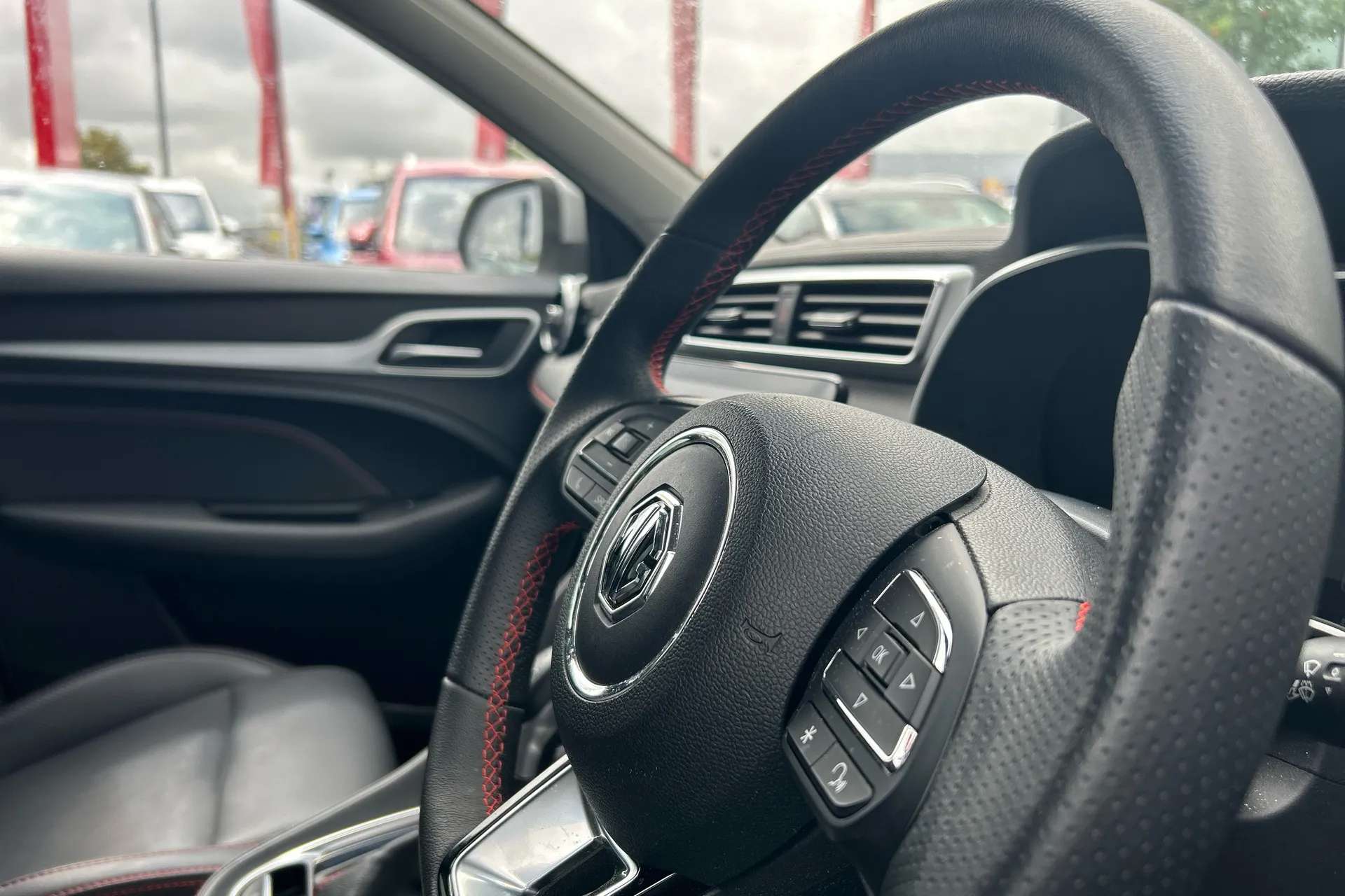 2023 MG ZS 2023 MG ZS