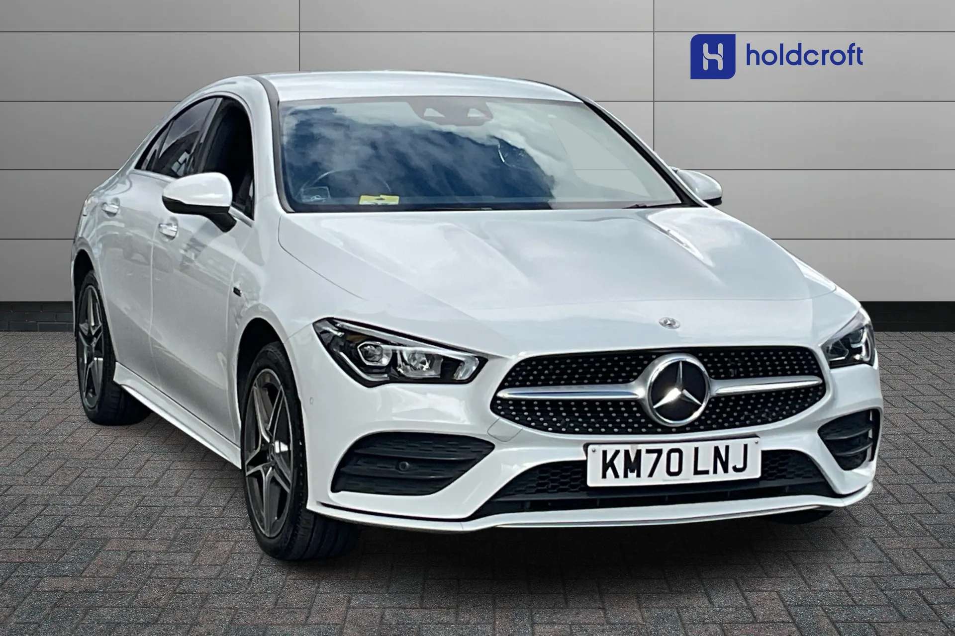 A 2020 MERCEDES-BENZ CLA CLASS CLA 250e AMG Line Premium 4dr Tip Auto A 2020 MERCEDES-BENZ CLA CLASS CLA 250e AMG Line Premium 4dr Tip Auto