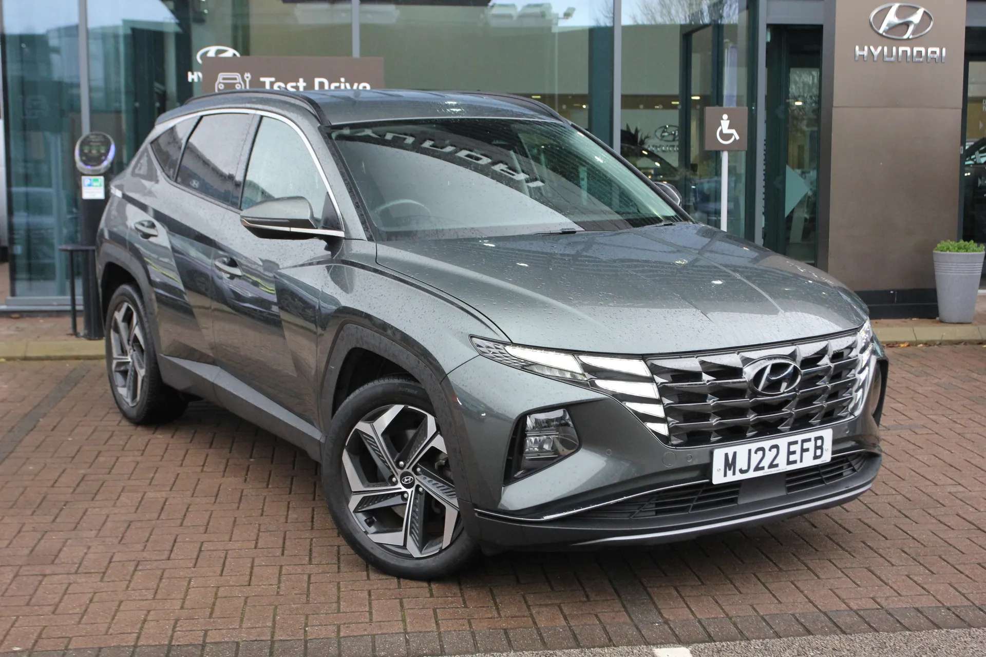 A 2022 HYUNDAI TUCSON 1.6 TGDi Hybrid 230 Premium 5dr 2WD Auto ZERO DEPOSIT FINANCE AVAILABLE A 2022 HYUNDAI TUCSON 1.6 TGDi Hybrid 230 Premium 5dr 2WD Auto ZERO DEPOSIT FINANCE AVAILABLE