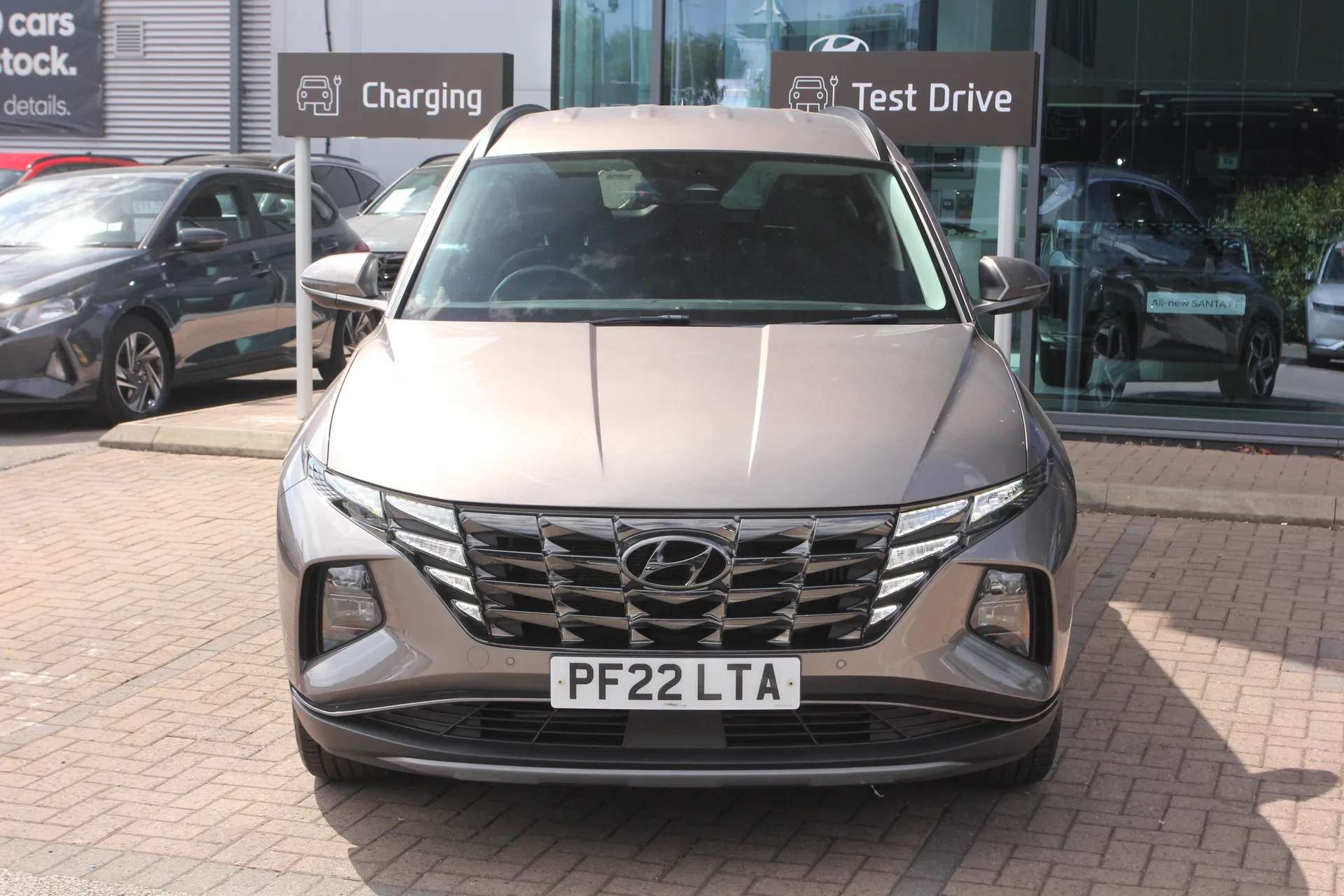 A 2022 HYUNDAI TUCSON 1.6 TGDi Hybrid 230 Premium 5dr 2WD Auto ZERO DEPOSIT FINANCE AVAILABLE A 2022 HYUNDAI TUCSON 1.6 TGDi Hybrid 230 Premium 5dr 2WD Auto ZERO DEPOSIT FINANCE AVAILABLE
