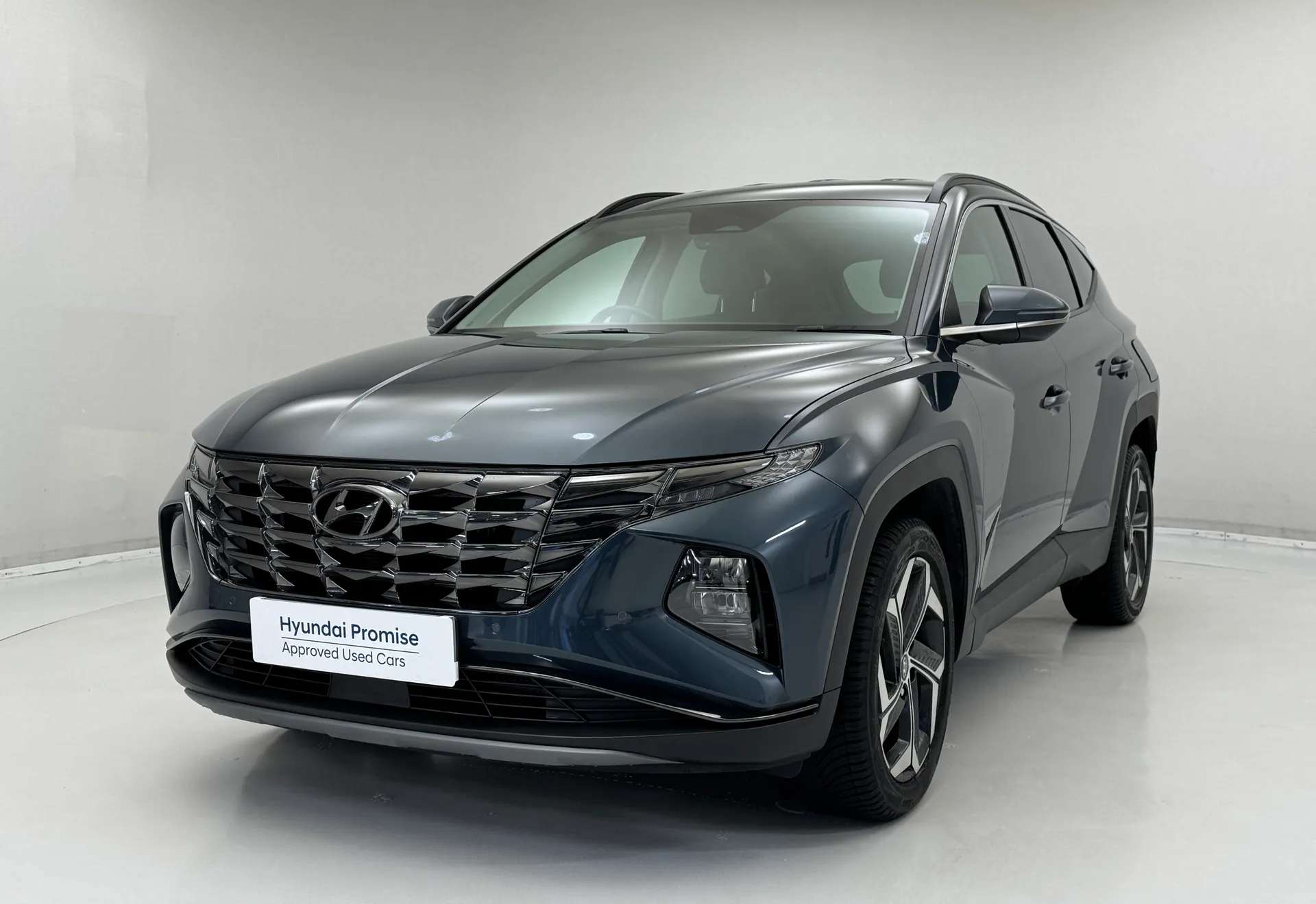 A 2023 HYUNDAI TUCSON 1.6 TGDi Hybrid 230 Premium 5dr 2WD Auto A 2023 HYUNDAI TUCSON 1.6 TGDi Hybrid 230 Premium 5dr 2WD Auto