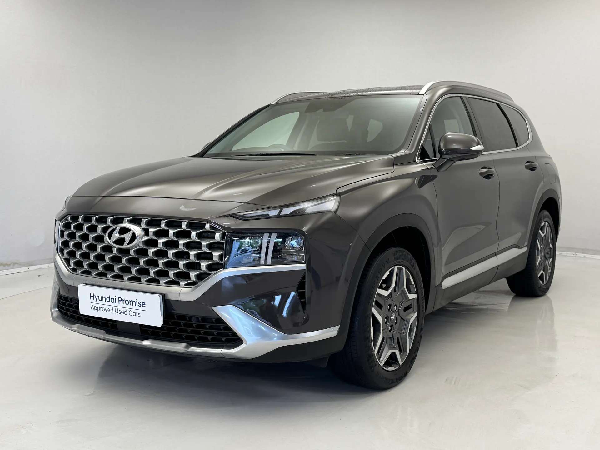 A 2023 HYUNDAI SANTA FE 1.6 TGDi Plug-in Hybrid Premium 5dr 4WD Auto A 2023 HYUNDAI SANTA FE 1.6 TGDi Plug-in Hybrid Premium 5dr 4WD Auto