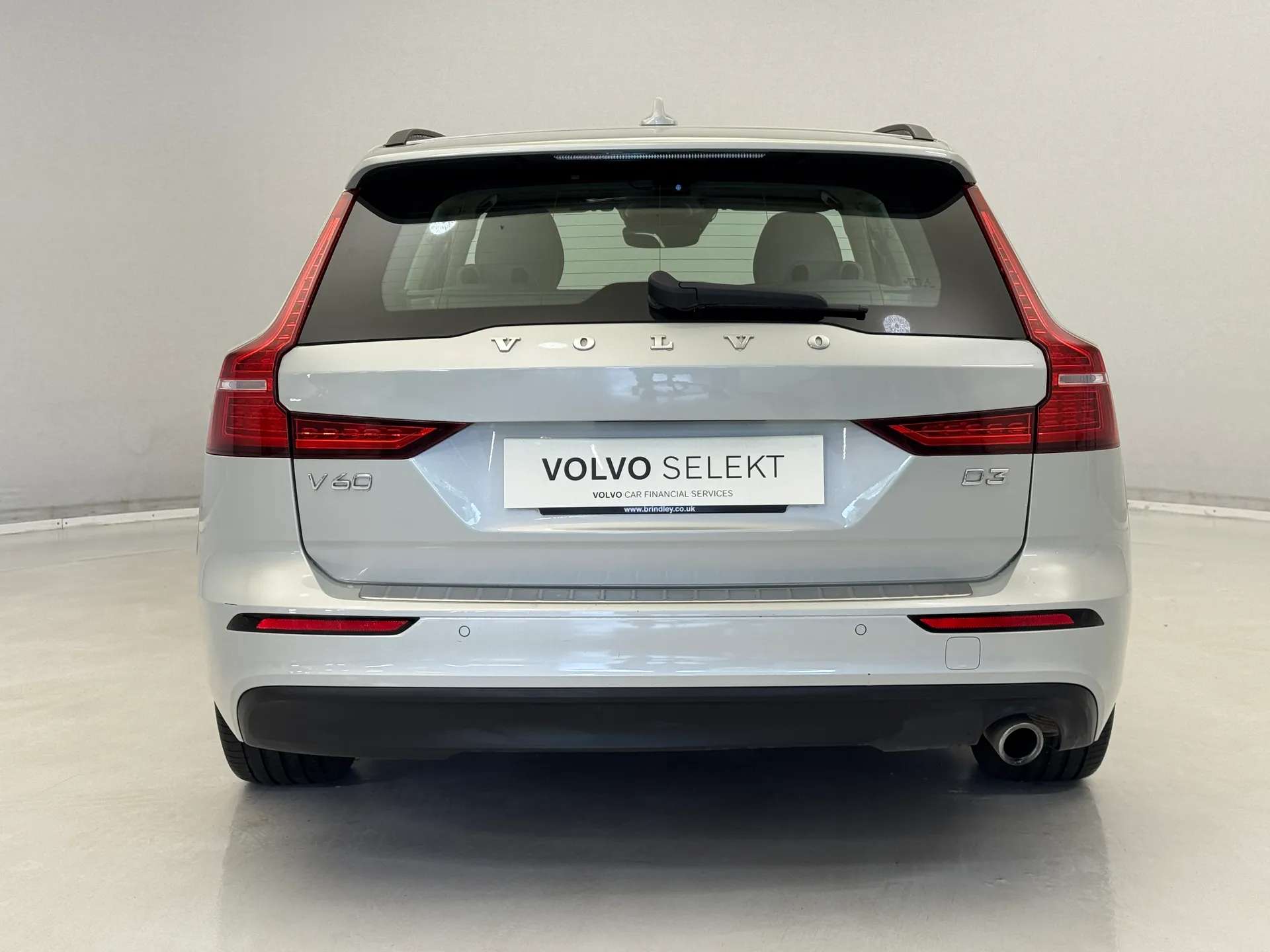 2018 VOLVO V60 2018 VOLVO V60