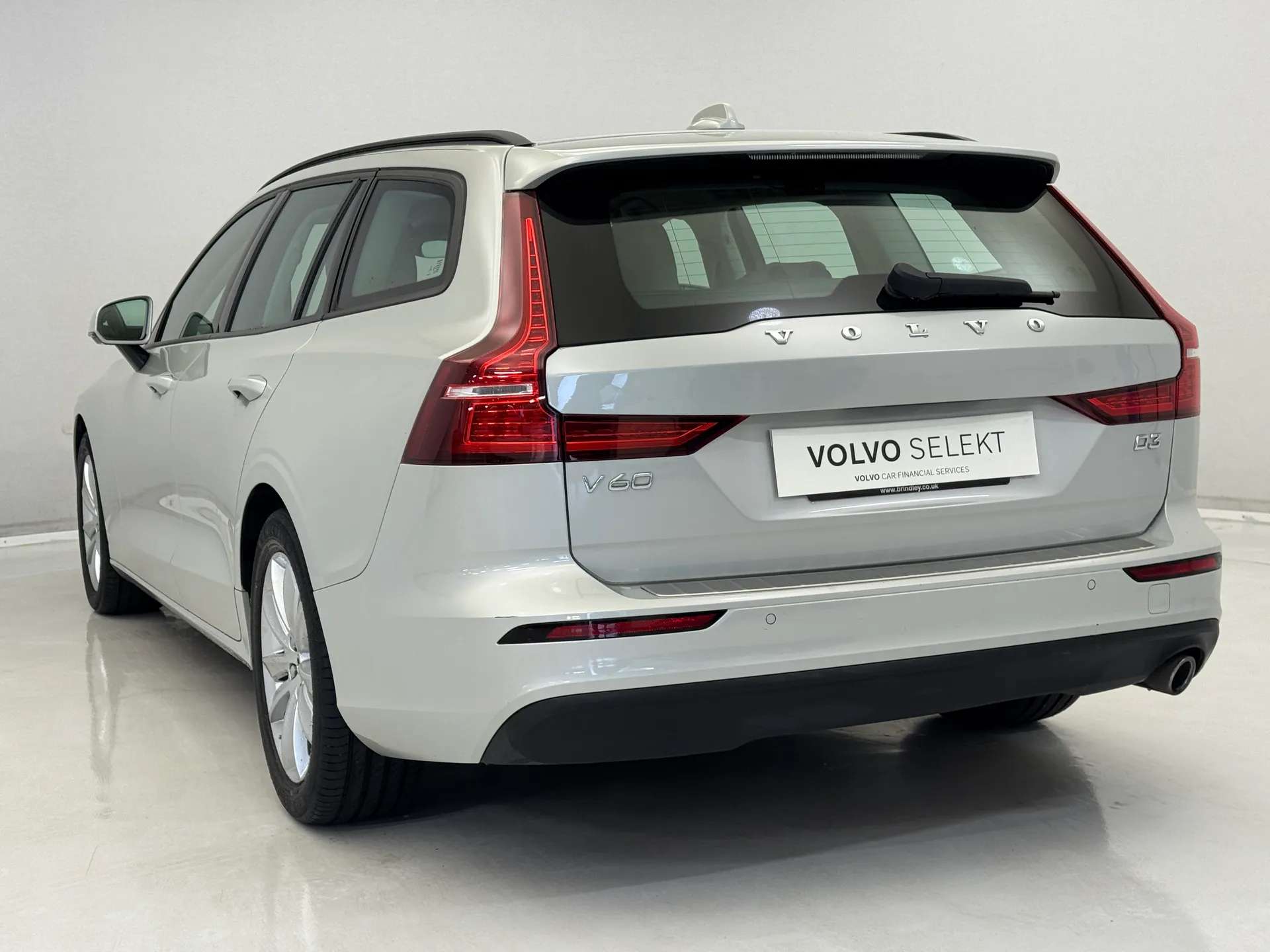 2018 VOLVO V60 2018 VOLVO V60