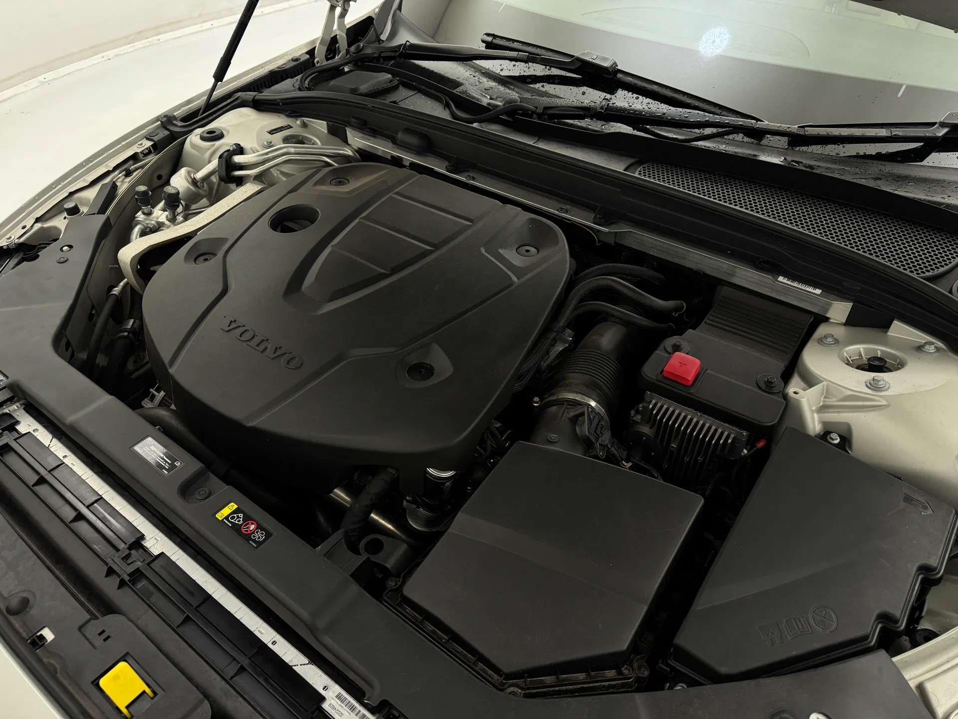 2018 VOLVO V60 2018 VOLVO V60