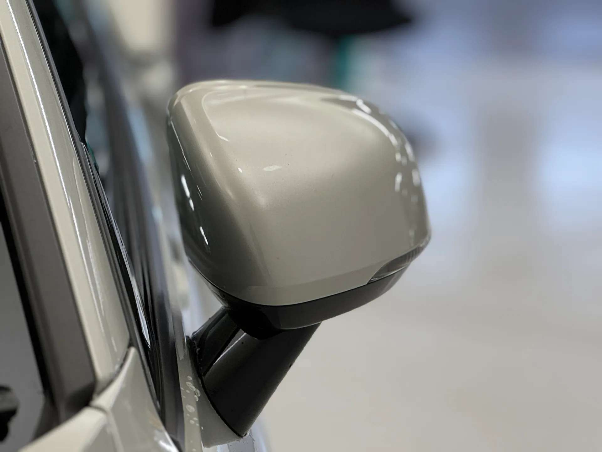 2018 VOLVO V60 2018 VOLVO V60