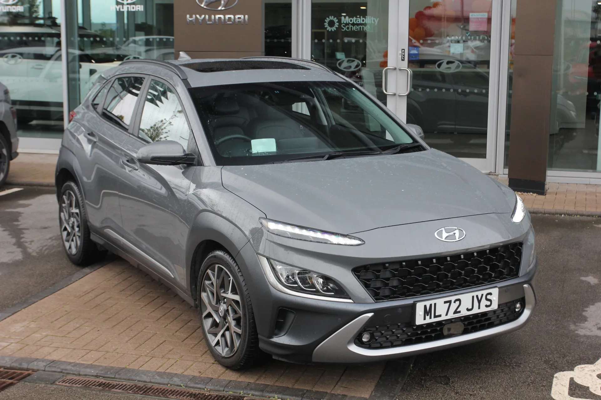 A 2022 HYUNDAI KONA 1.6 GDi Hybrid Ultimate 5dr DCT A 2022 HYUNDAI KONA 1.6 GDi Hybrid Ultimate 5dr DCT