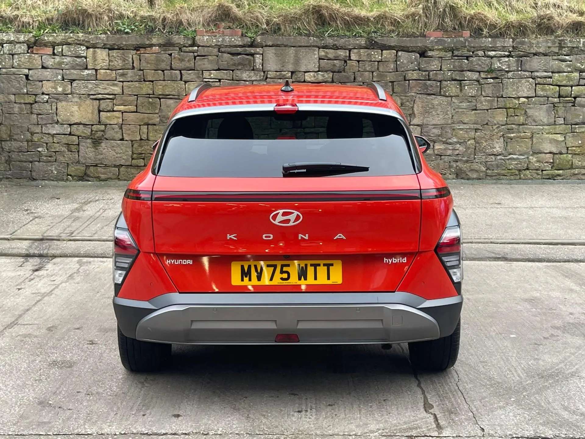A 2025 HYUNDAI KONA 1.6 Hybrid 129 Ultimate 5dr DCT âAUTOâNAVâLEATHERâCAMERAâ A 2025 HYUNDAI KONA 1.6 Hybrid 129 Ultimate 5dr DCT âAUTOâNAVâLEATHERâCAMERAâ