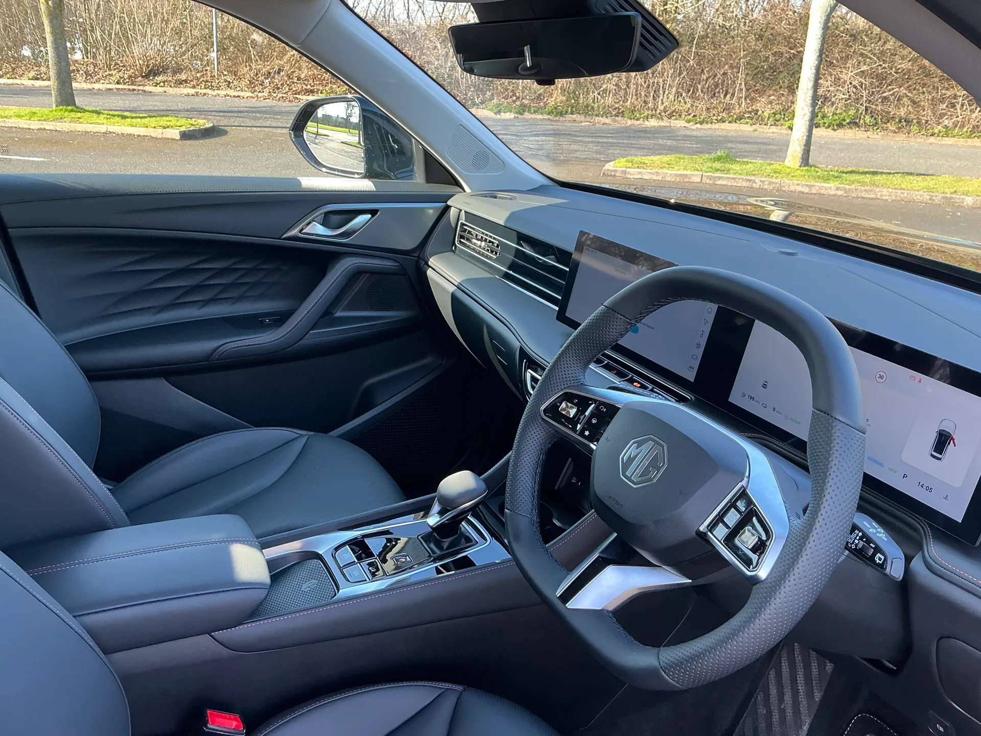 2025 MG MOTOR UK HS 2025 MG MOTOR UK HS