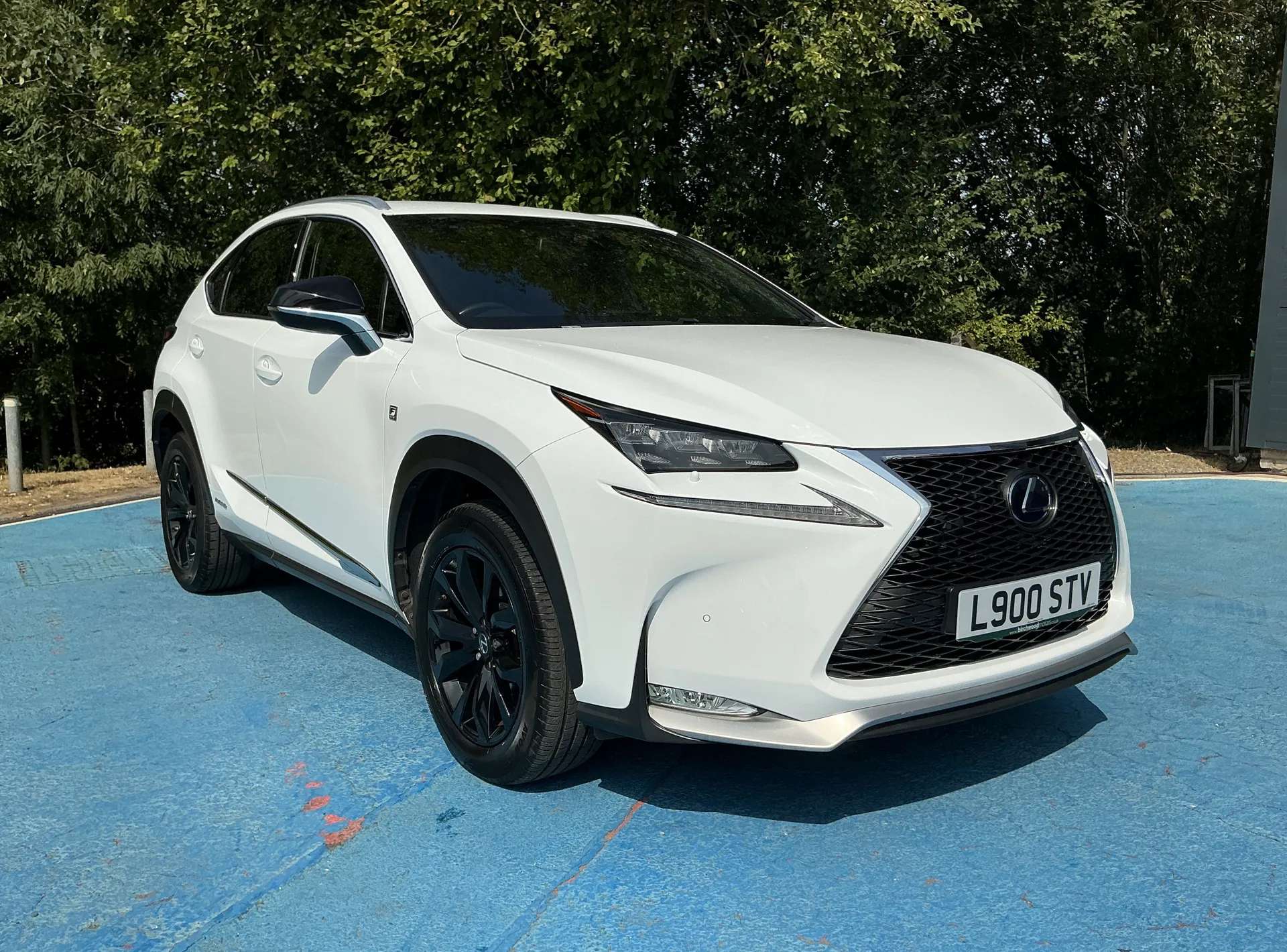 A 2016 LEXUS NX 300h 2.5 F-Sport 5dr CVT A 2016 LEXUS NX 300h 2.5 F-Sport 5dr CVT