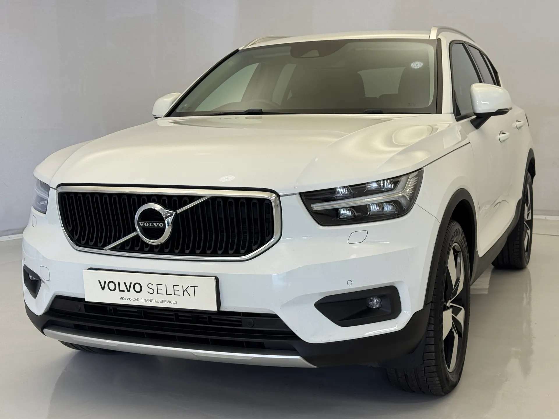 2018 VOLVO XC40 2018 VOLVO XC40