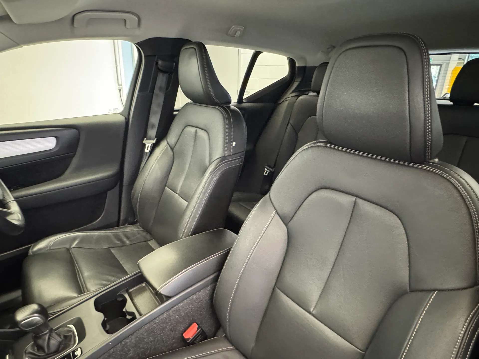 2018 VOLVO XC40 2018 VOLVO XC40
