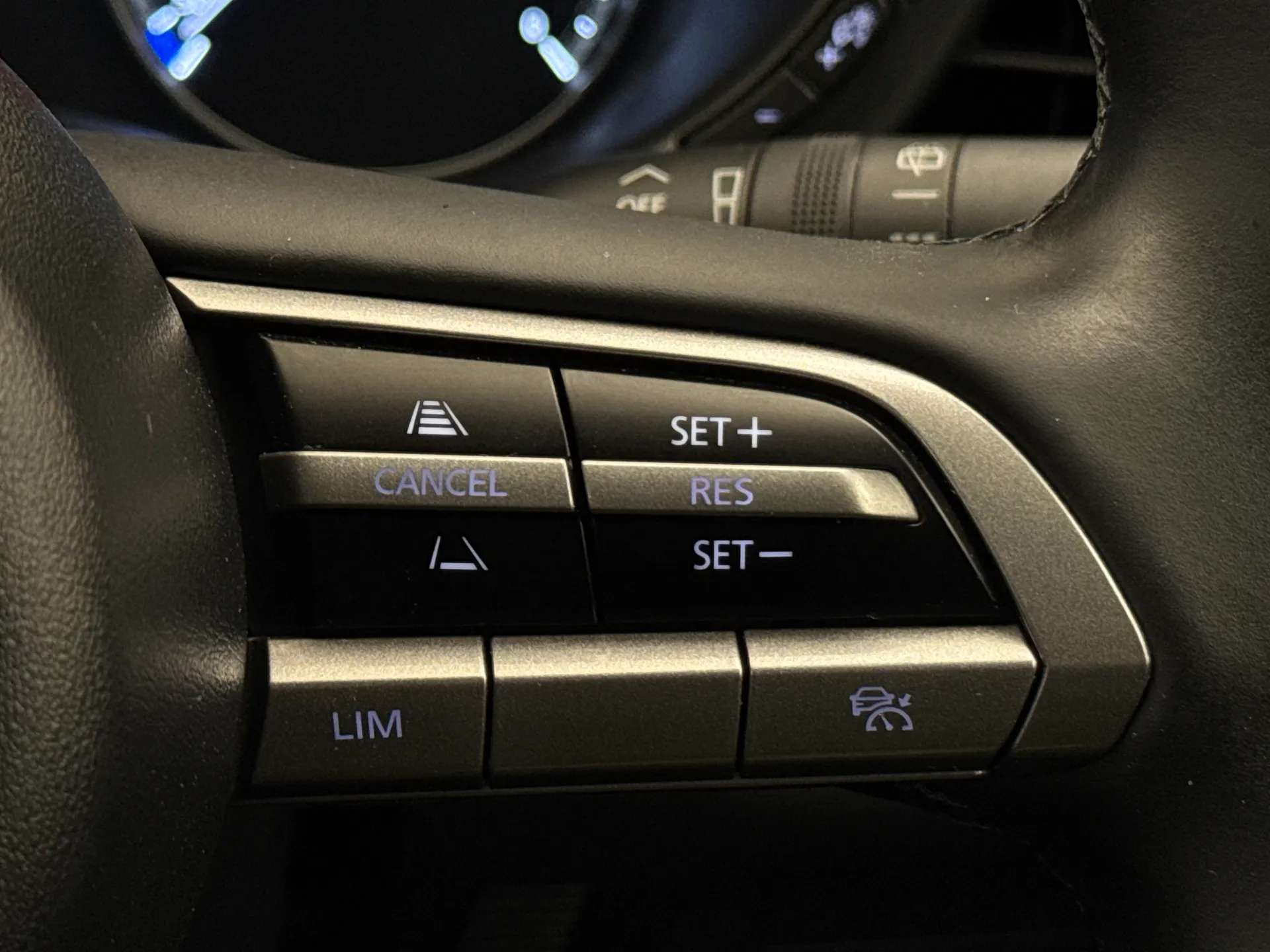 2023 MAZDA CX-30 2023 MAZDA CX-30