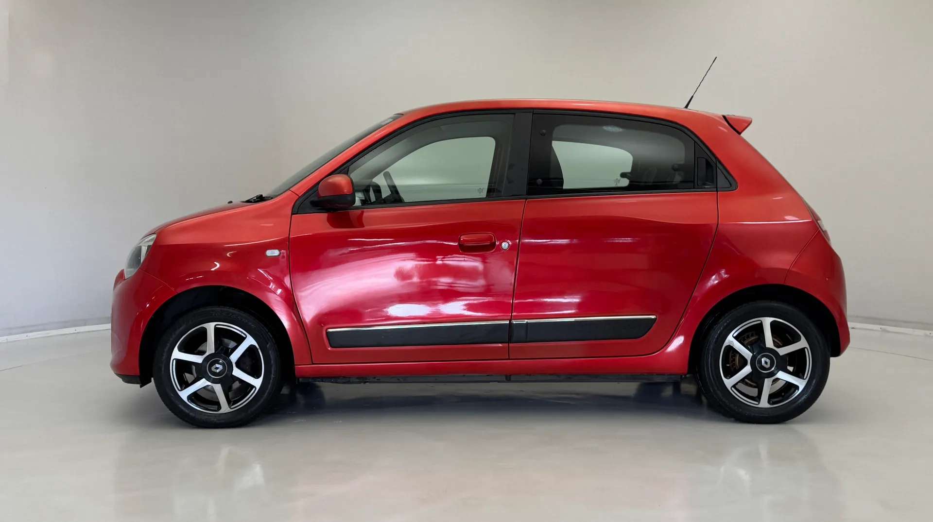 2016 RENAULT TWINGO 2016 RENAULT TWINGO