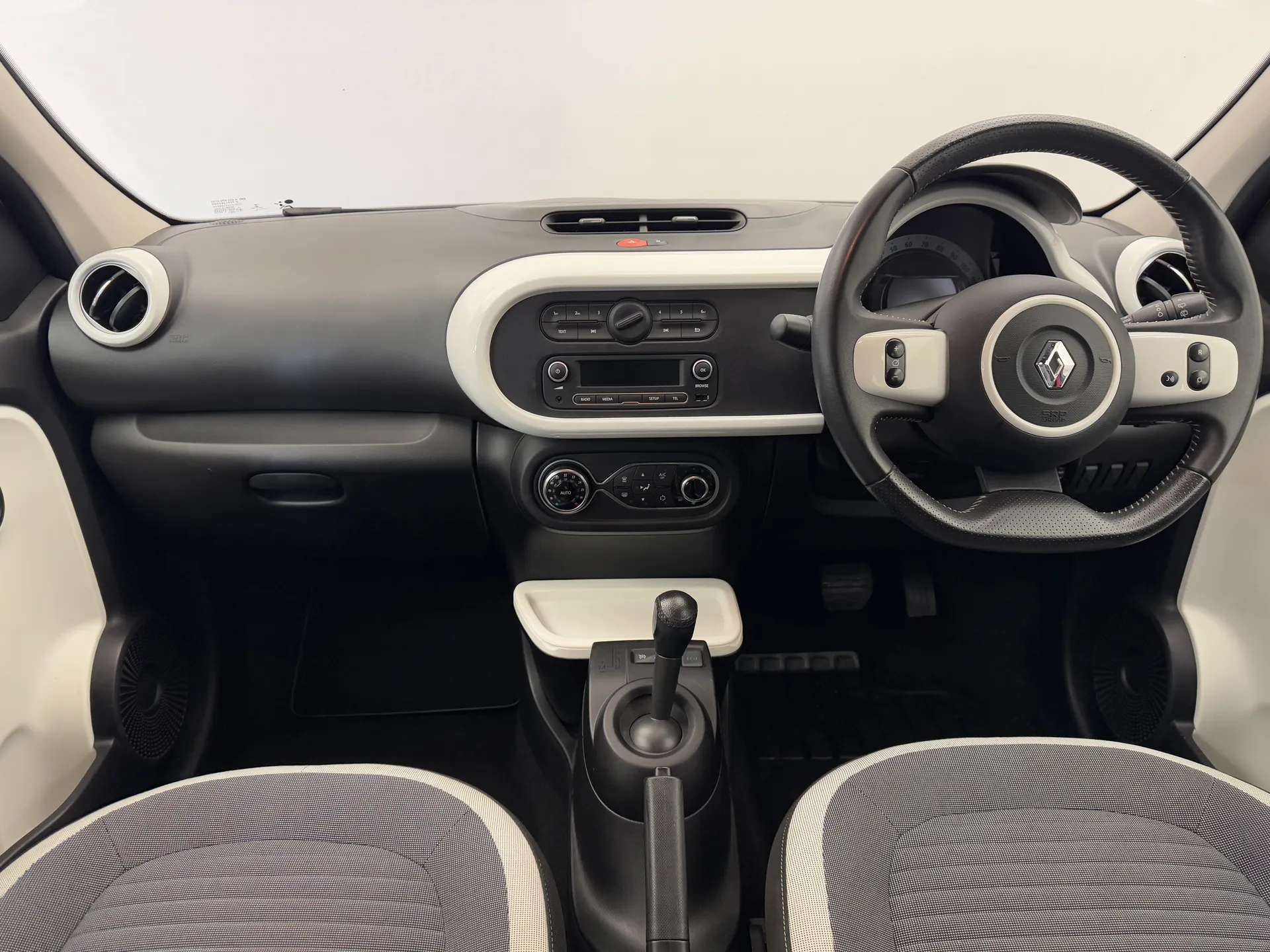 2016 RENAULT TWINGO 2016 RENAULT TWINGO