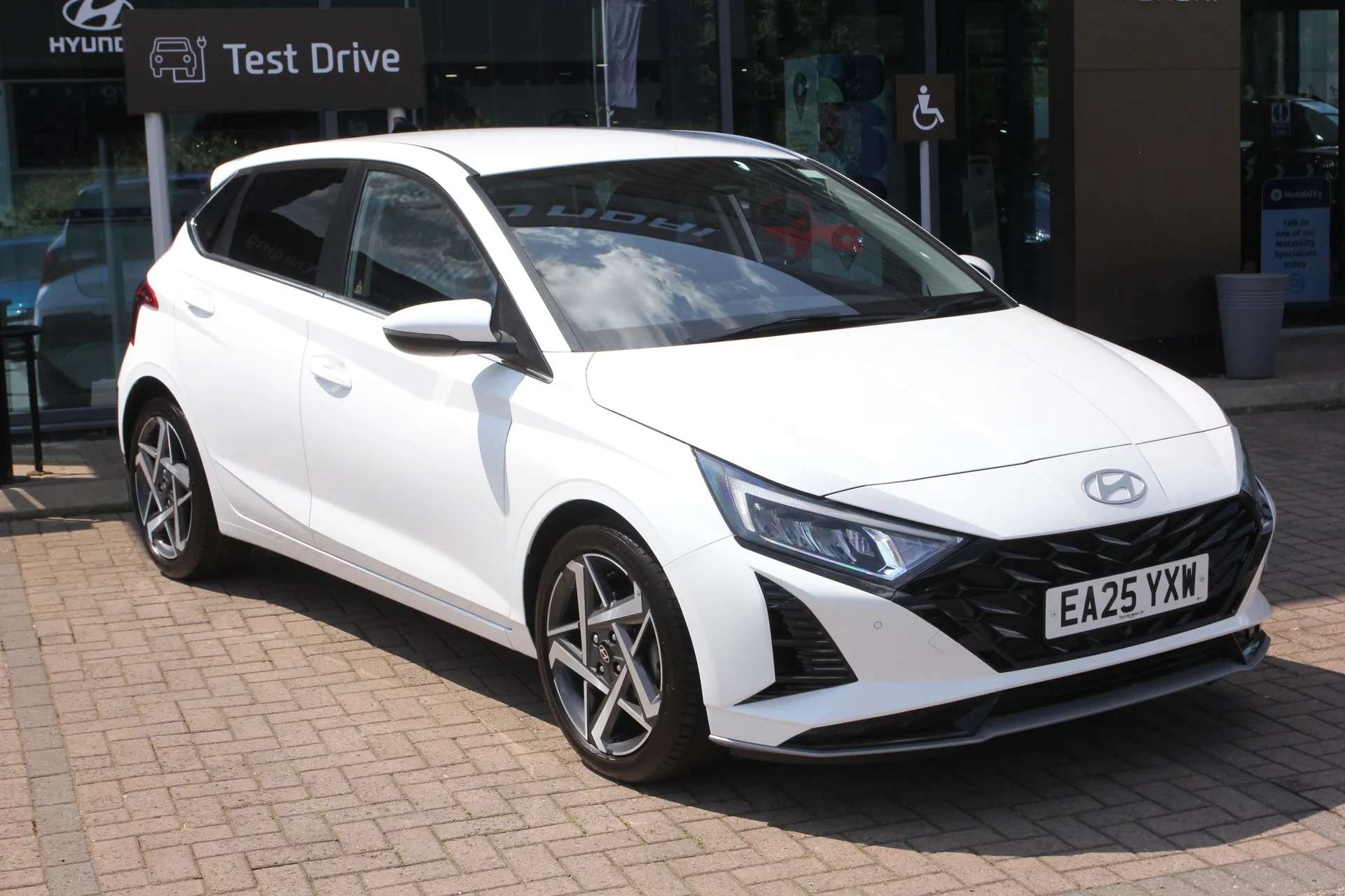 A 2025 HYUNDAI I20 1.0T GDi Premium 5dr DCT ZERO DEPOSIT FINANCE AVAILABLE A 2025 HYUNDAI I20 1.0T GDi Premium 5dr DCT ZERO DEPOSIT FINANCE AVAILABLE
