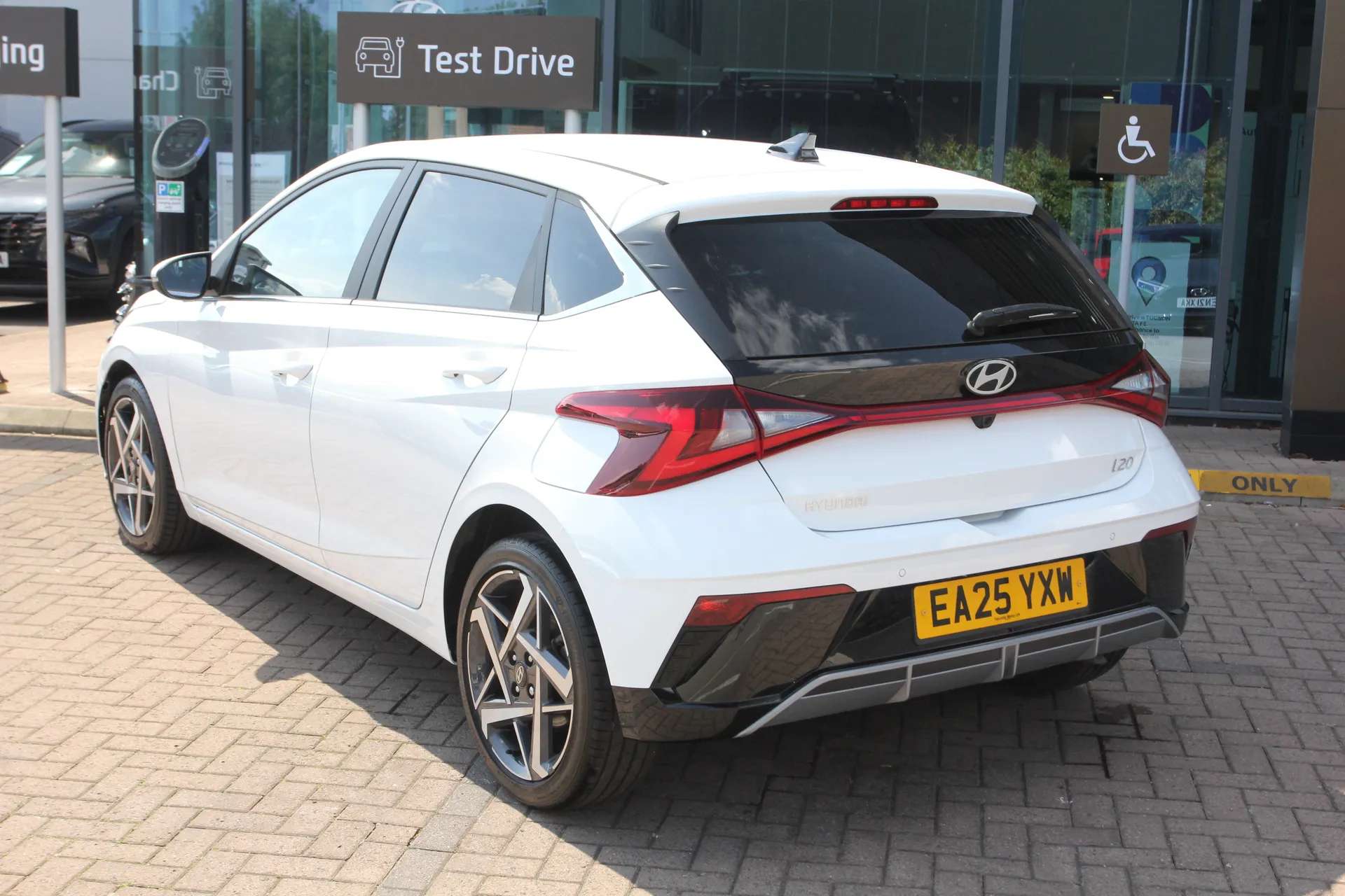 2025 HYUNDAI I20 2025 HYUNDAI I20