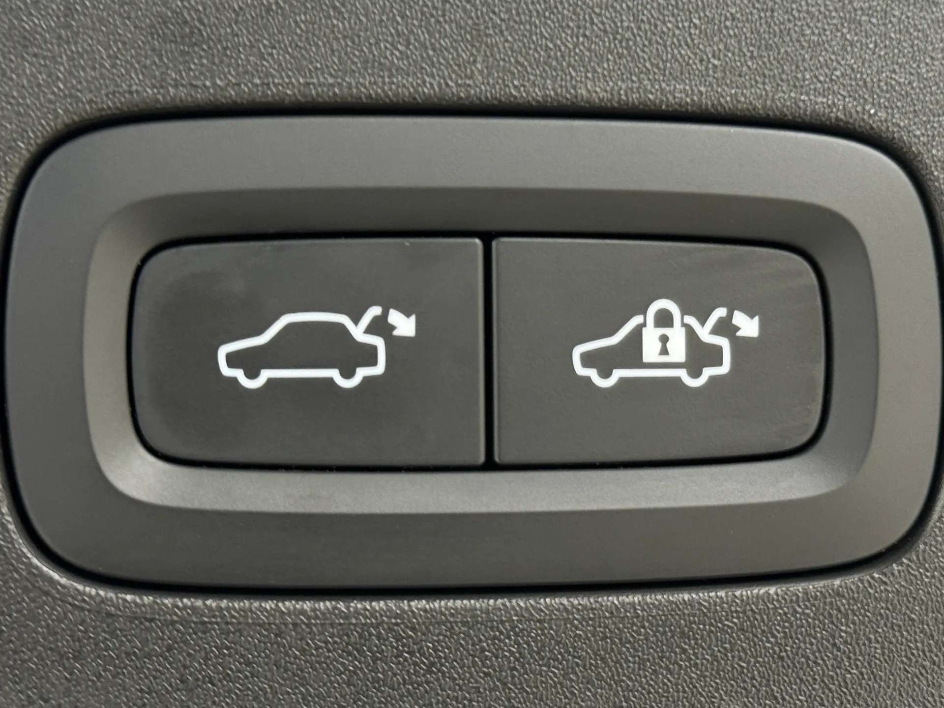 2023 POLESTAR 2 2023 POLESTAR 2