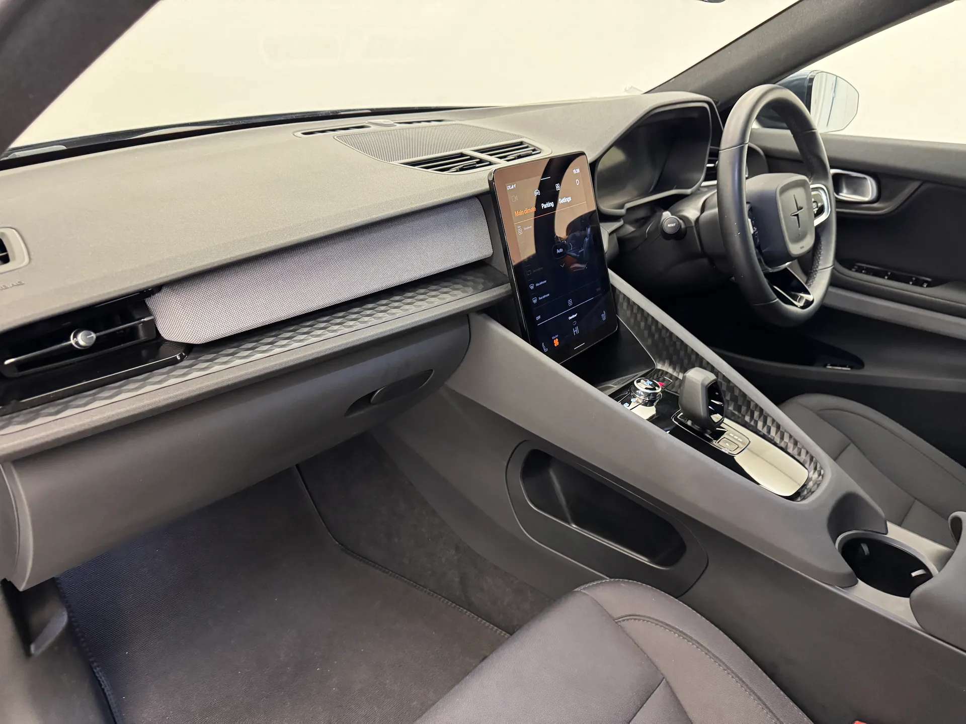 2023 POLESTAR 2 2023 POLESTAR 2