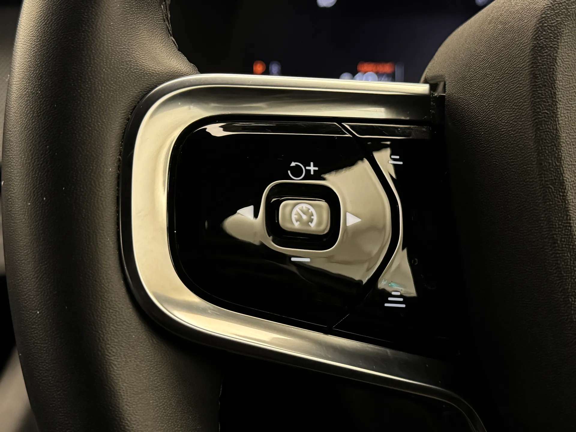 2023 POLESTAR 2 2023 POLESTAR 2