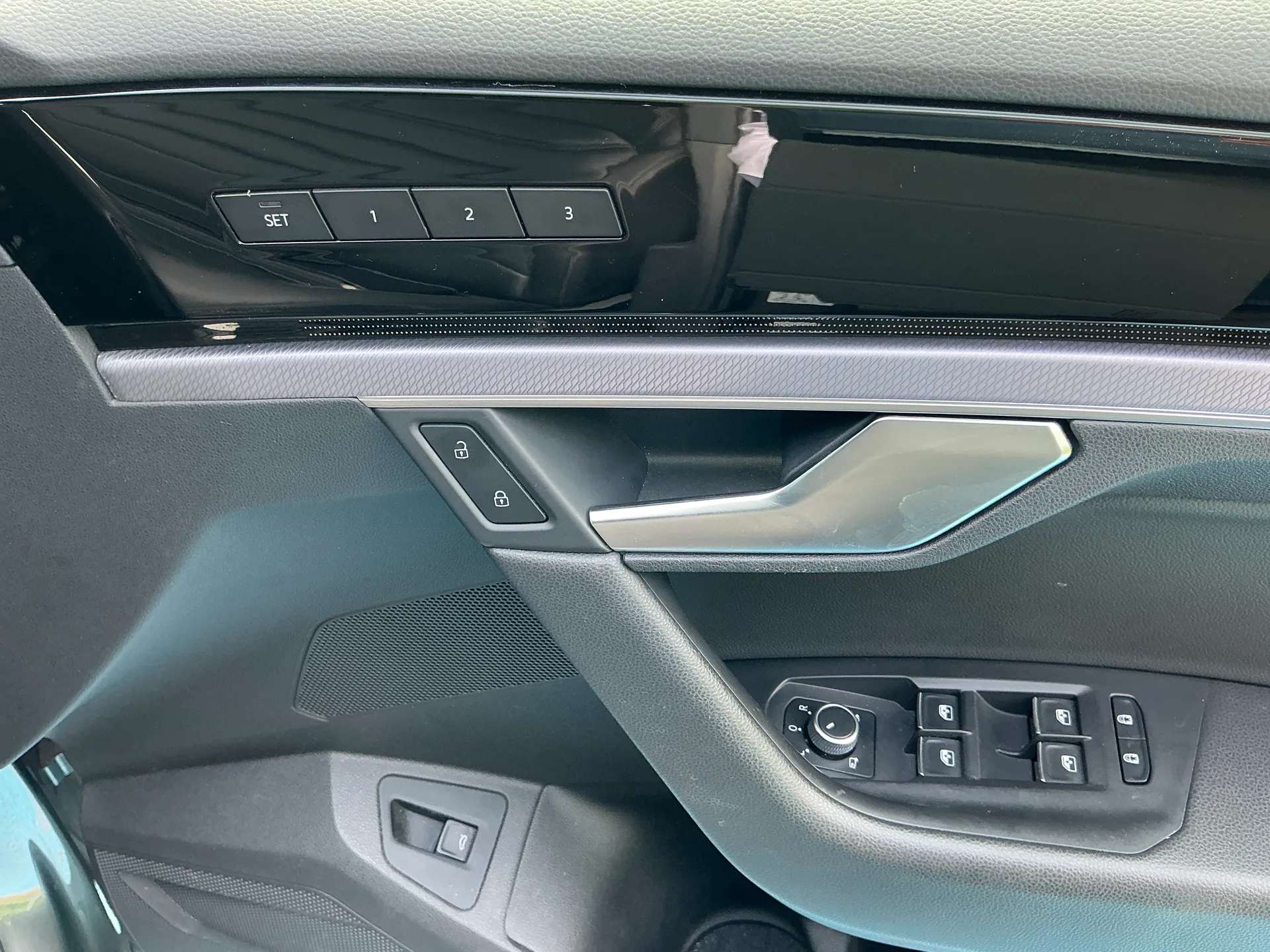 2021 VOLKSWAGEN TOUAREG 2021 VOLKSWAGEN TOUAREG