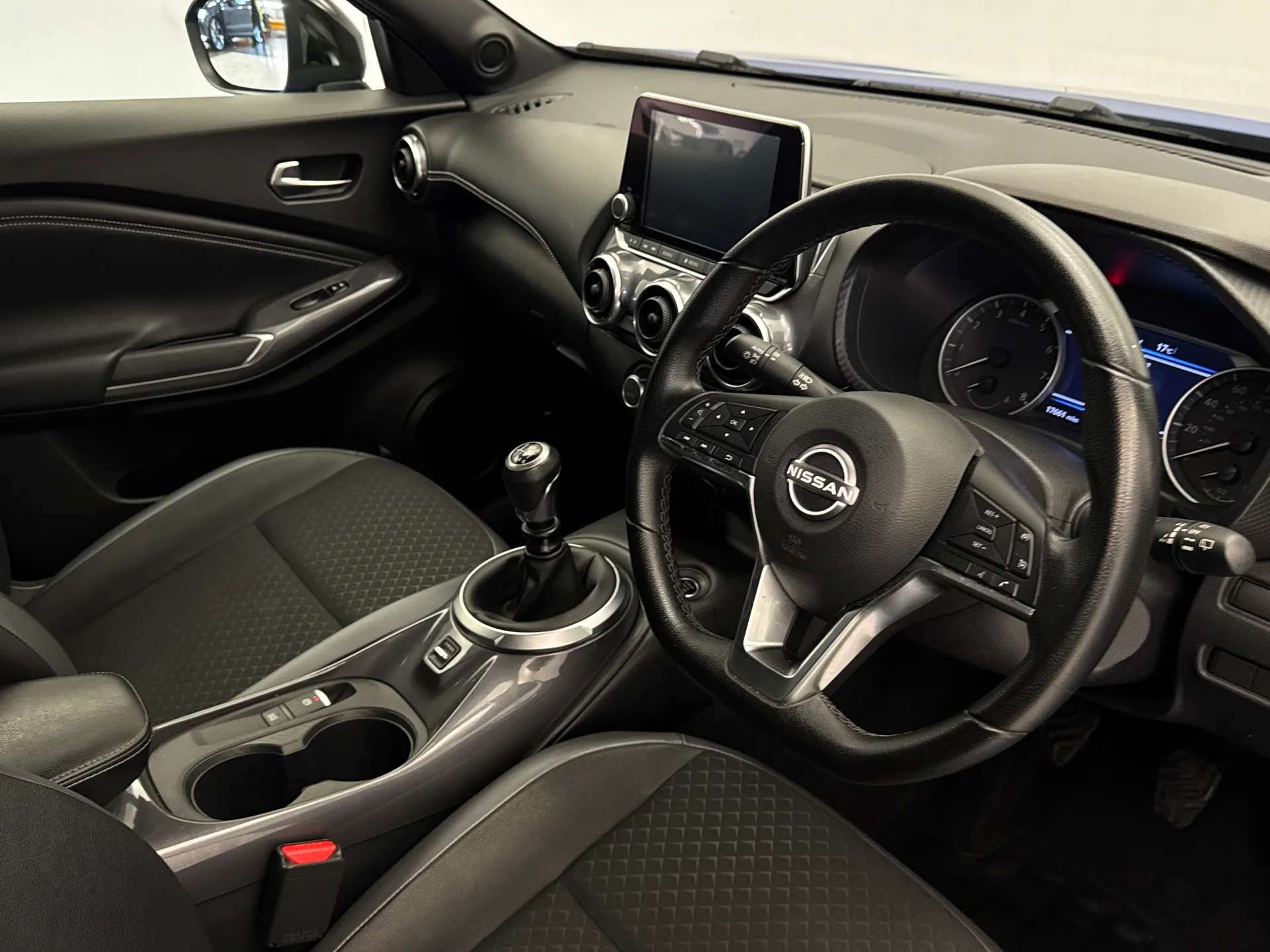 A 2023 NISSAN JUKE 1.0 DiG-T 114 N-Connecta 5dr A 2023 NISSAN JUKE 1.0 DiG-T 114 N-Connecta 5dr