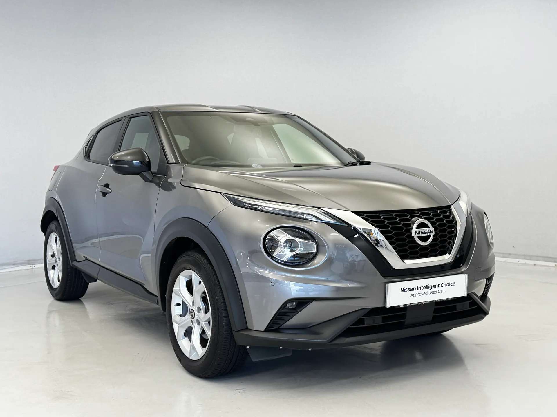 A 2020 NISSAN JUKE 1.0 DiG-T N-Connecta 5dr A 2020 NISSAN JUKE 1.0 DiG-T N-Connecta 5dr