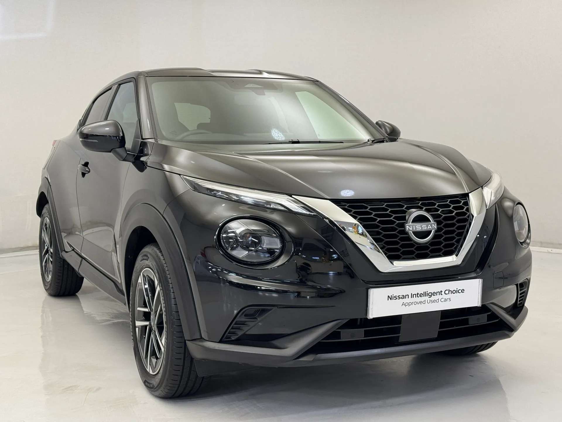 A 2025 NISSAN JUKE 1.0 DiG-T N-Connecta 5dr A 2025 NISSAN JUKE 1.0 DiG-T N-Connecta 5dr