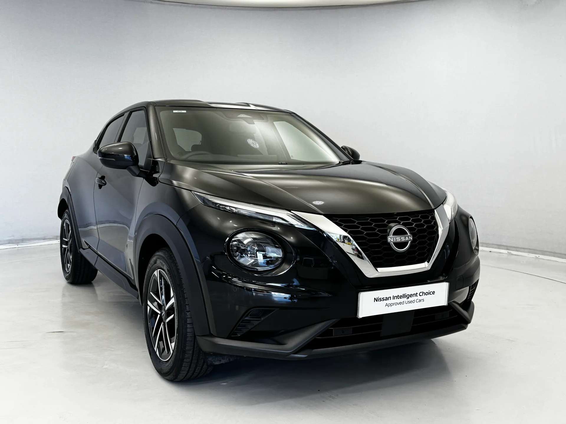 A 2025 NISSAN JUKE 1.0 DiG-T N-Connecta 5dr A 2025 NISSAN JUKE 1.0 DiG-T N-Connecta 5dr