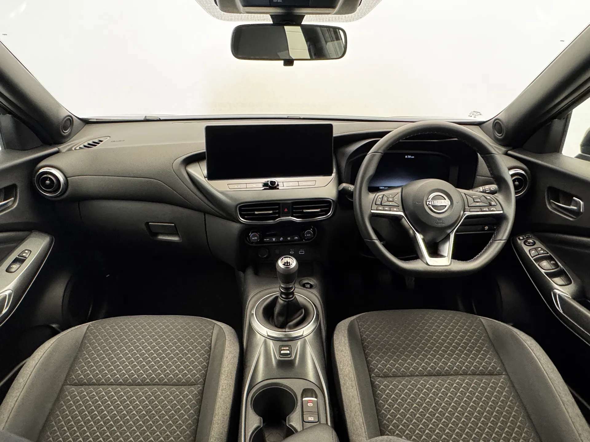 A 2025 NISSAN JUKE 1.0 DiG-T N-Connecta 5dr A 2025 NISSAN JUKE 1.0 DiG-T N-Connecta 5dr