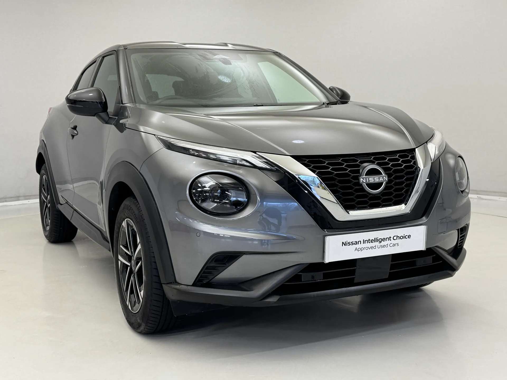 A 2024 NISSAN JUKE 1.0 DiG-T N-Connecta 5dr A 2024 NISSAN JUKE 1.0 DiG-T N-Connecta 5dr