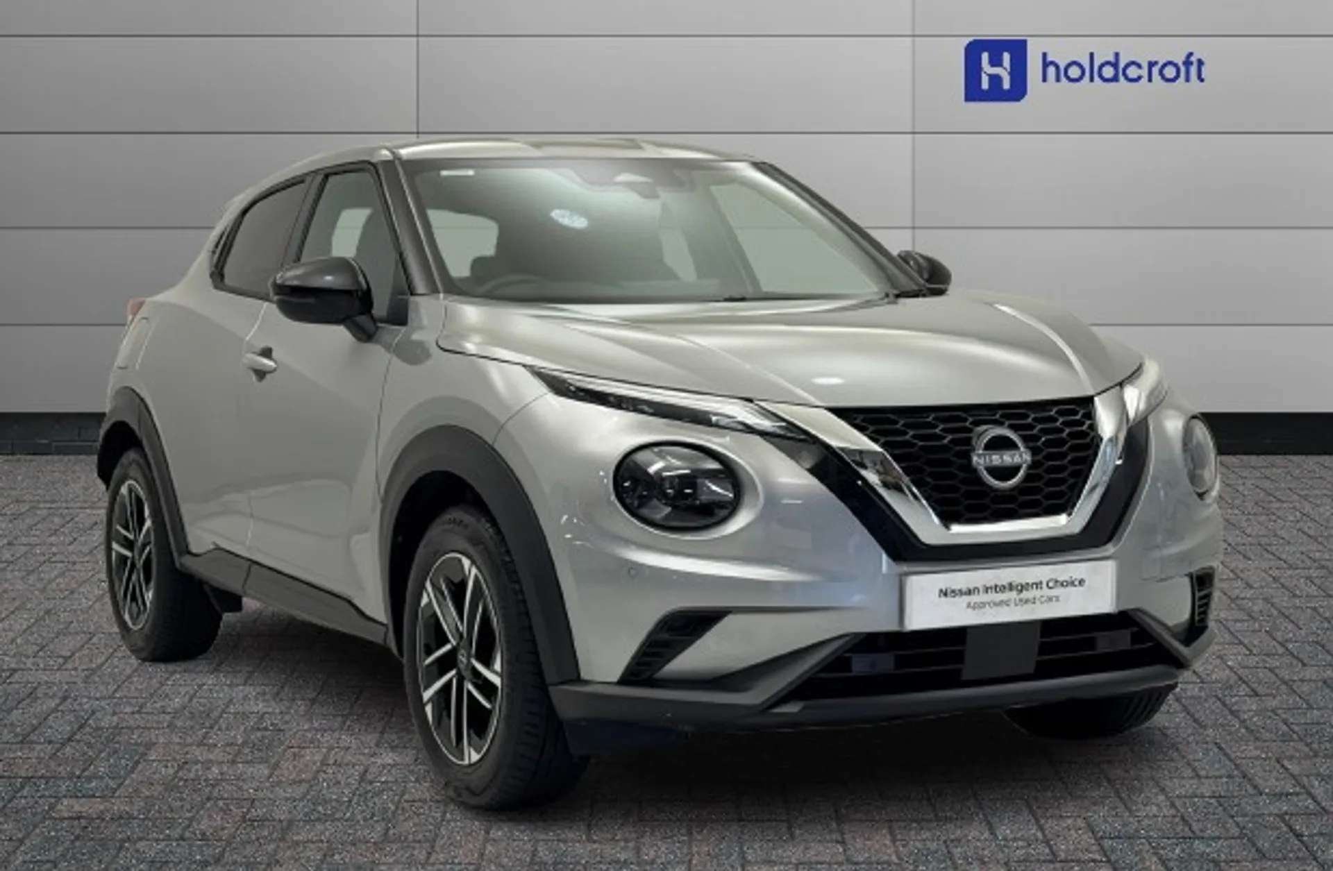 A 2024 NISSAN JUKE 1.0 DiG-T N-Connecta 5dr A 2024 NISSAN JUKE 1.0 DiG-T N-Connecta 5dr