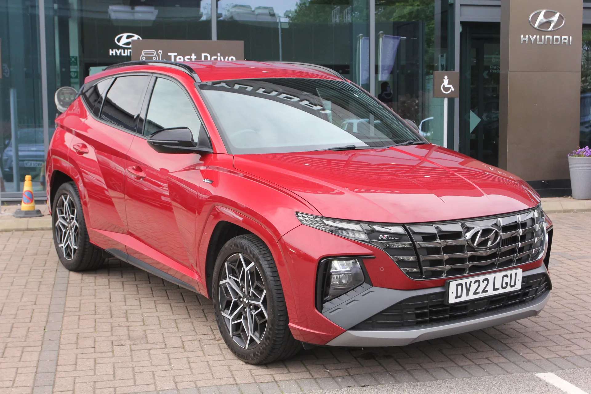 A 2022 HYUNDAI TUCSON 1.6 TGDi N Line 5dr 2WD ZERO DEPOSIT FINANCE AVAILABLE A 2022 HYUNDAI TUCSON 1.6 TGDi N Line 5dr 2WD ZERO DEPOSIT FINANCE AVAILABLE