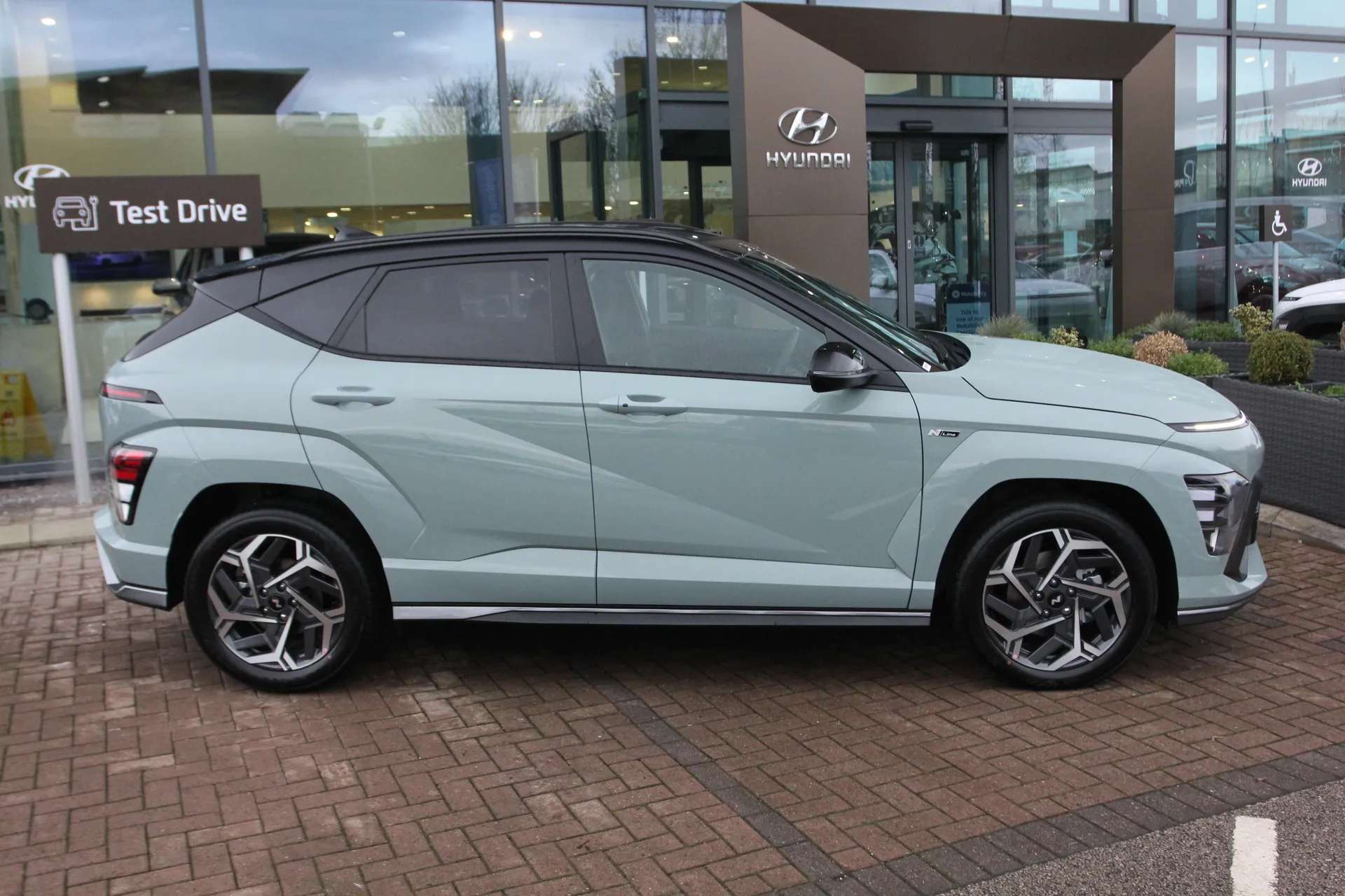 A 2025 HYUNDAI KONA 1.6 Hybrid 138 N Line 5dr DCT A 2025 HYUNDAI KONA 1.6 Hybrid 138 N Line 5dr DCT